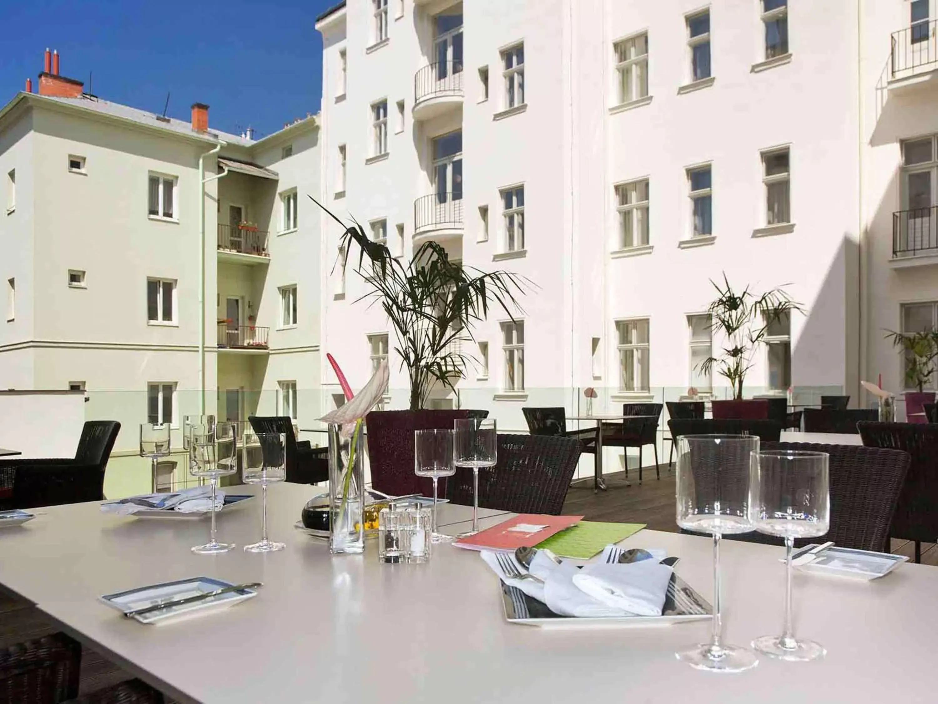 Property building, Restaurant/Places to Eat in Mercure Ostrava Center
