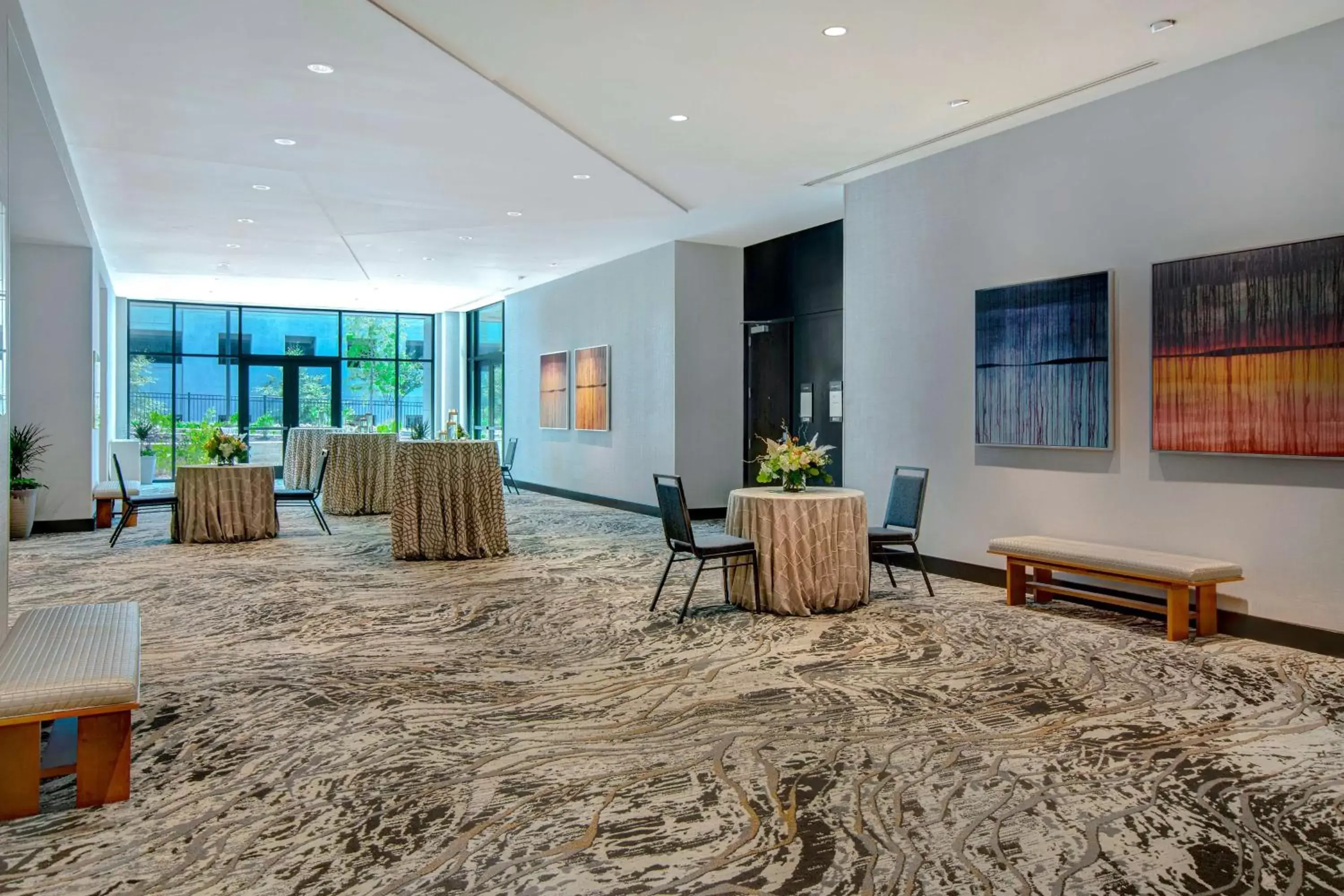 Meeting/conference room in Embassy Suites By Hilton Alpharetta Halcyon