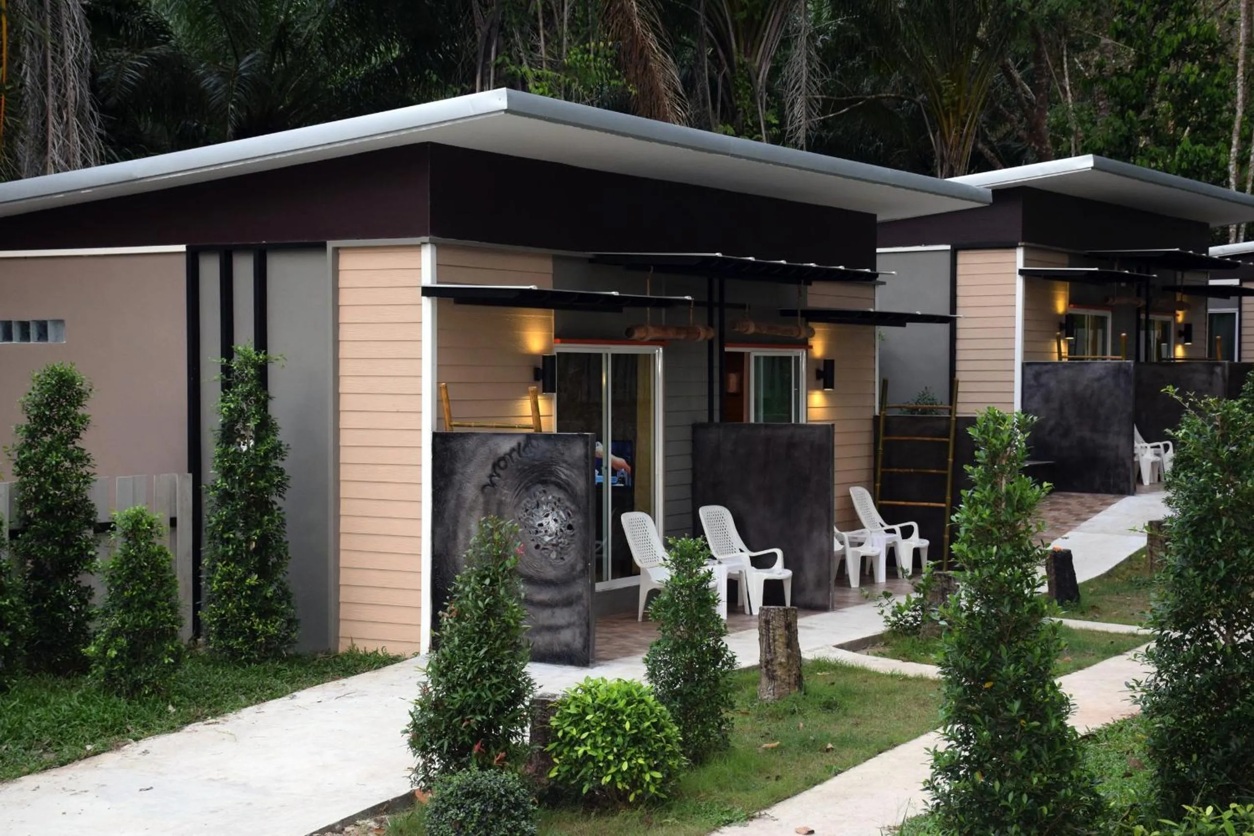 Property building in BaanPhong Lanta