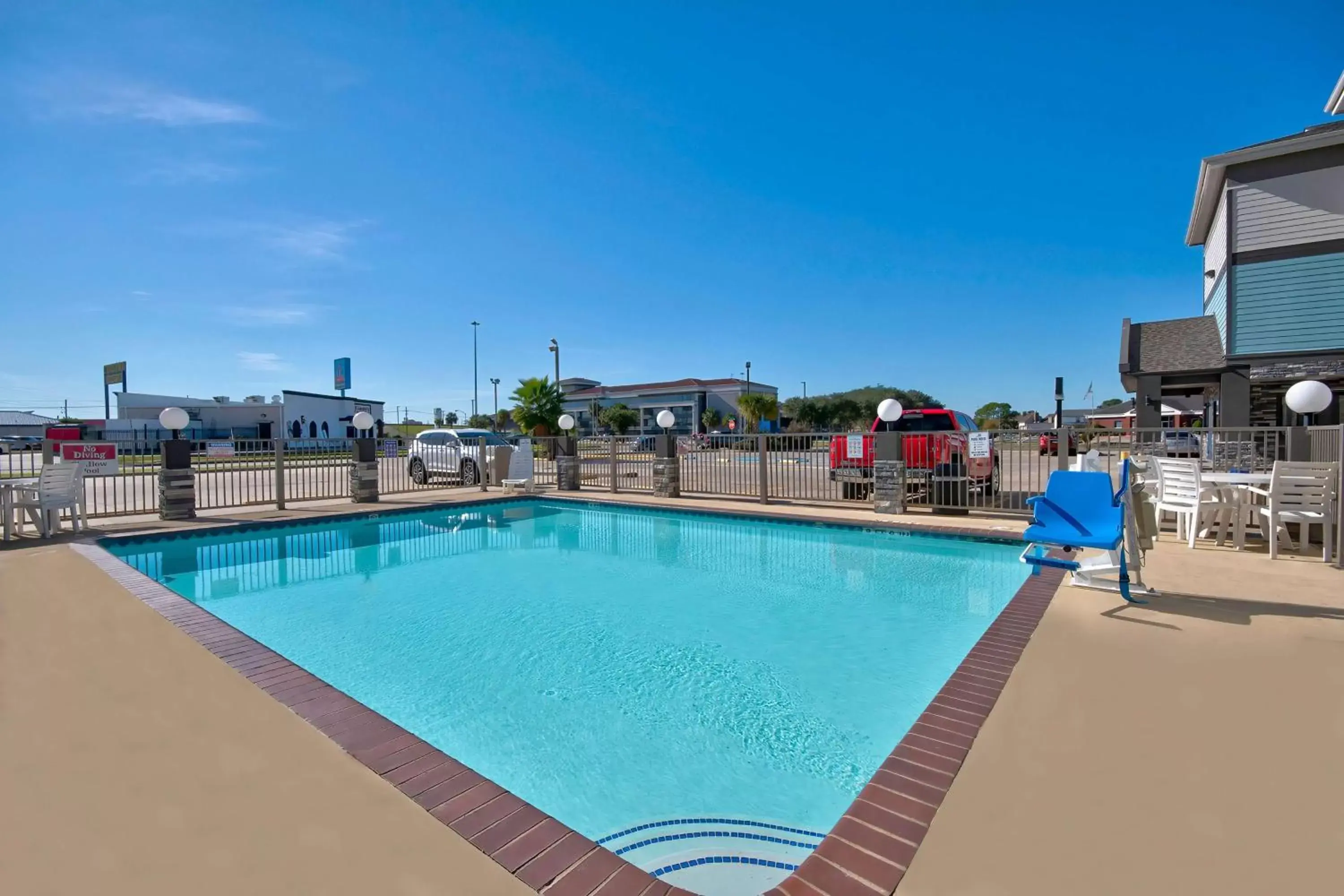 Pool view, Swimming Pool in Studio 6-Port Arthur, TX - SE