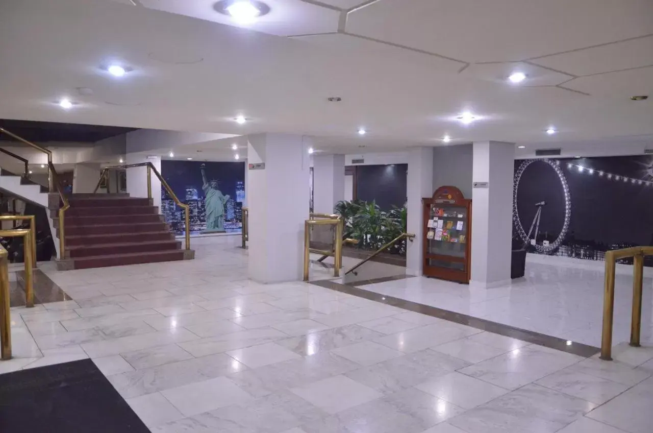 Lobby or reception in Embaixador Hotel & Centro de Eventos by Fast10 Lobby or reception in Embaixador Hotel & Centro de Eventos by Fast10