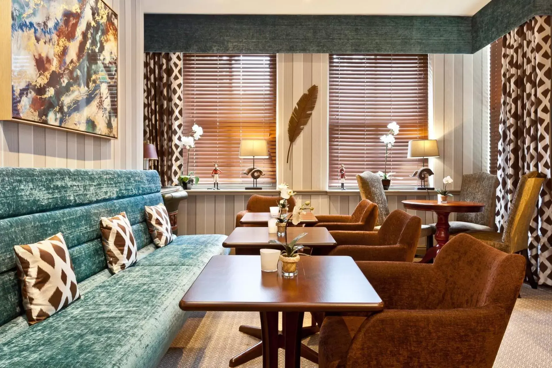 Lounge or bar in Ambleside Salutation Hotel & Spa, World Hotel Distinctive