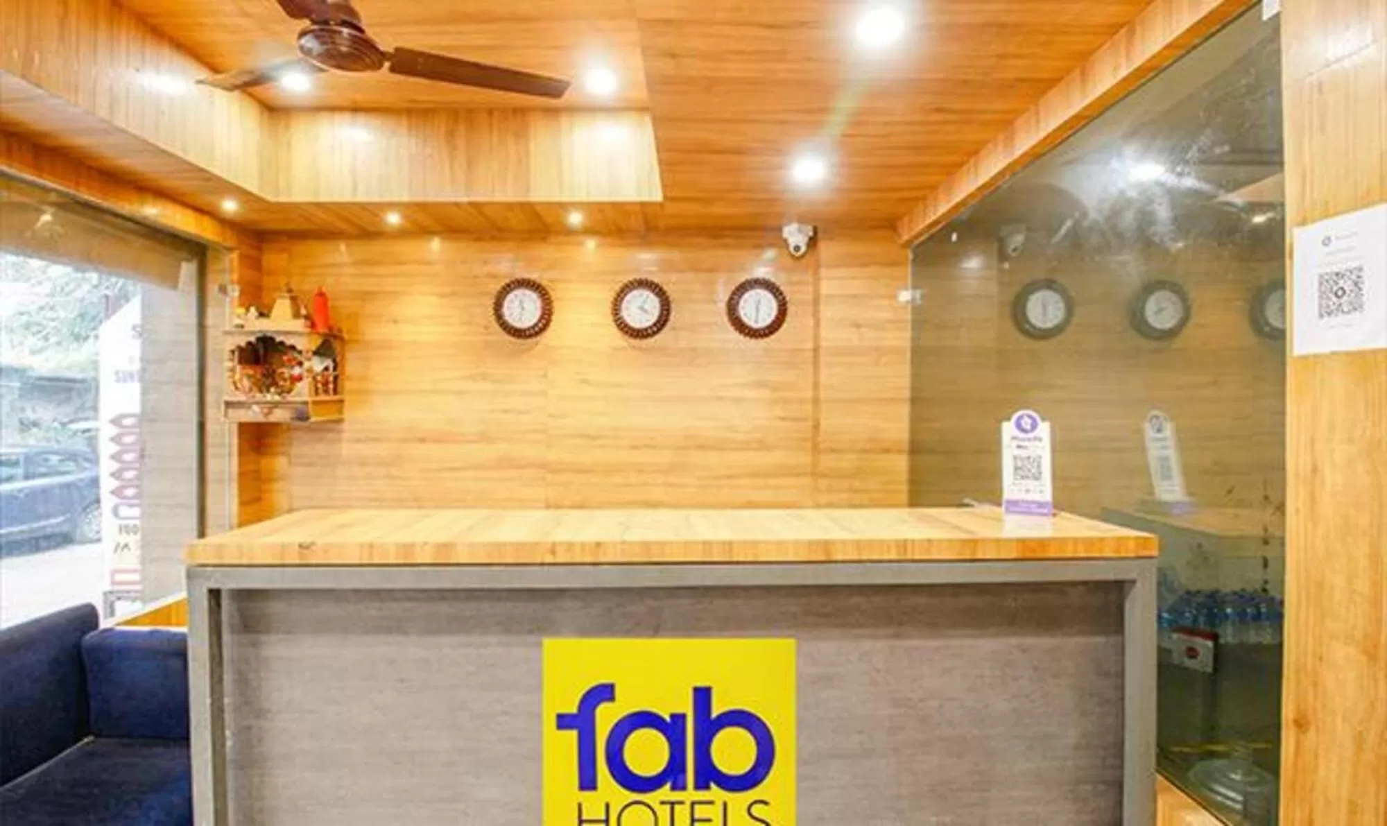 Lobby or reception in FabExpress Sunshine Regency