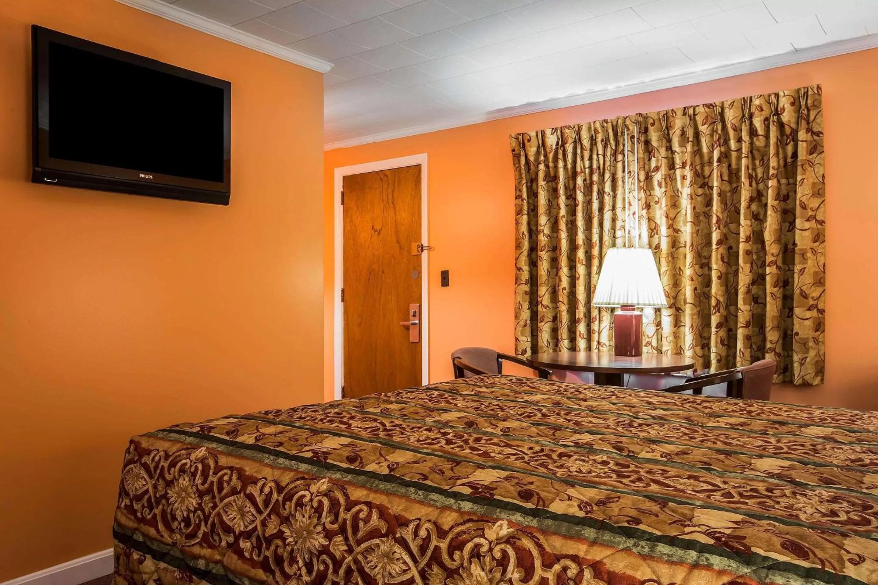 Photo of the whole room, Bed in Rodeway Inn Lincoln I-93