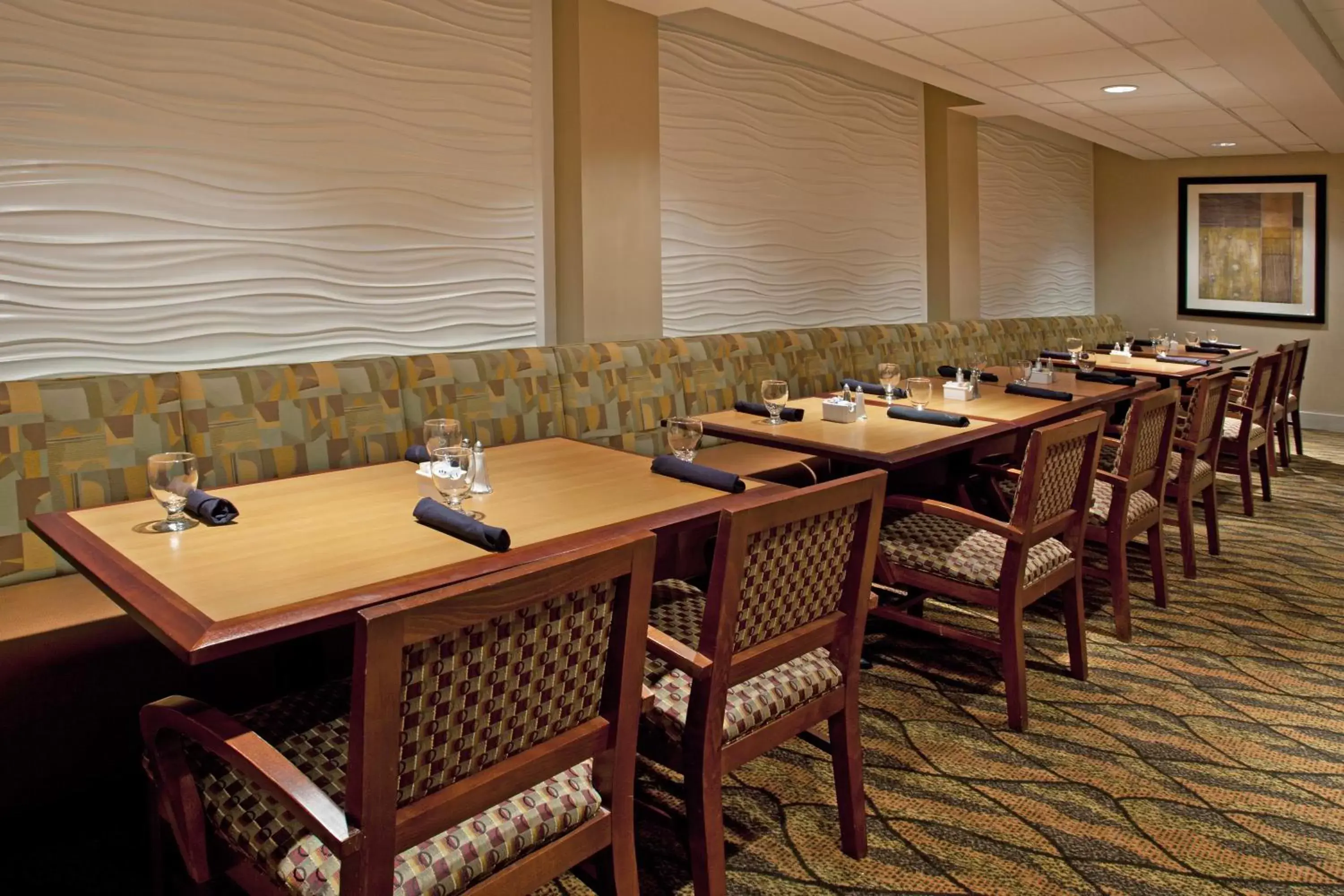 Restaurant/Places to Eat in Holiday Inn Columbus Dwtn-Capitol Square, an IHG Hotel
