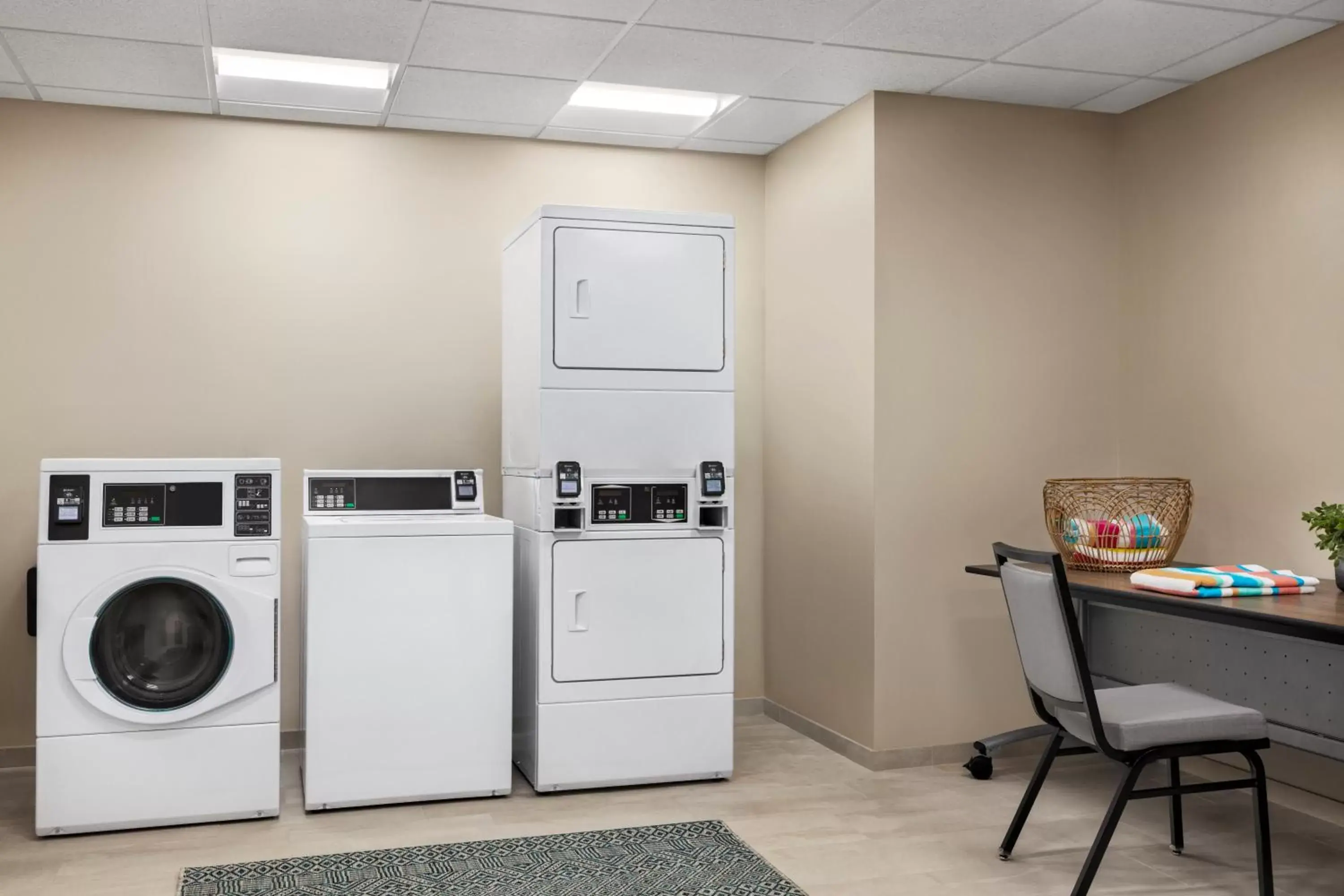 laundry, Kitchen/Kitchenette in Hyatt Place Virginia Beach Oceanfront