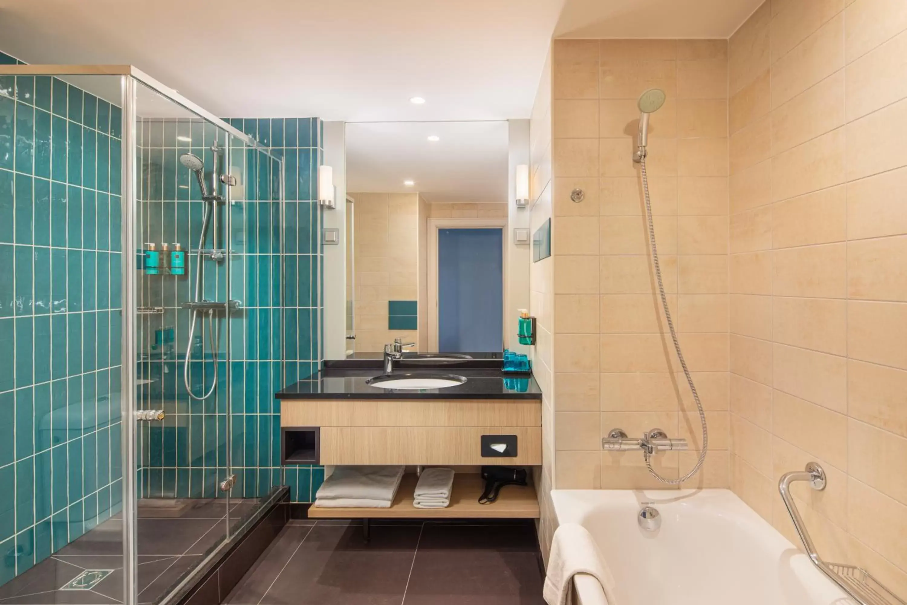 Shower, Bathroom in Crowne Plaza Budapest, an IHG Hotel