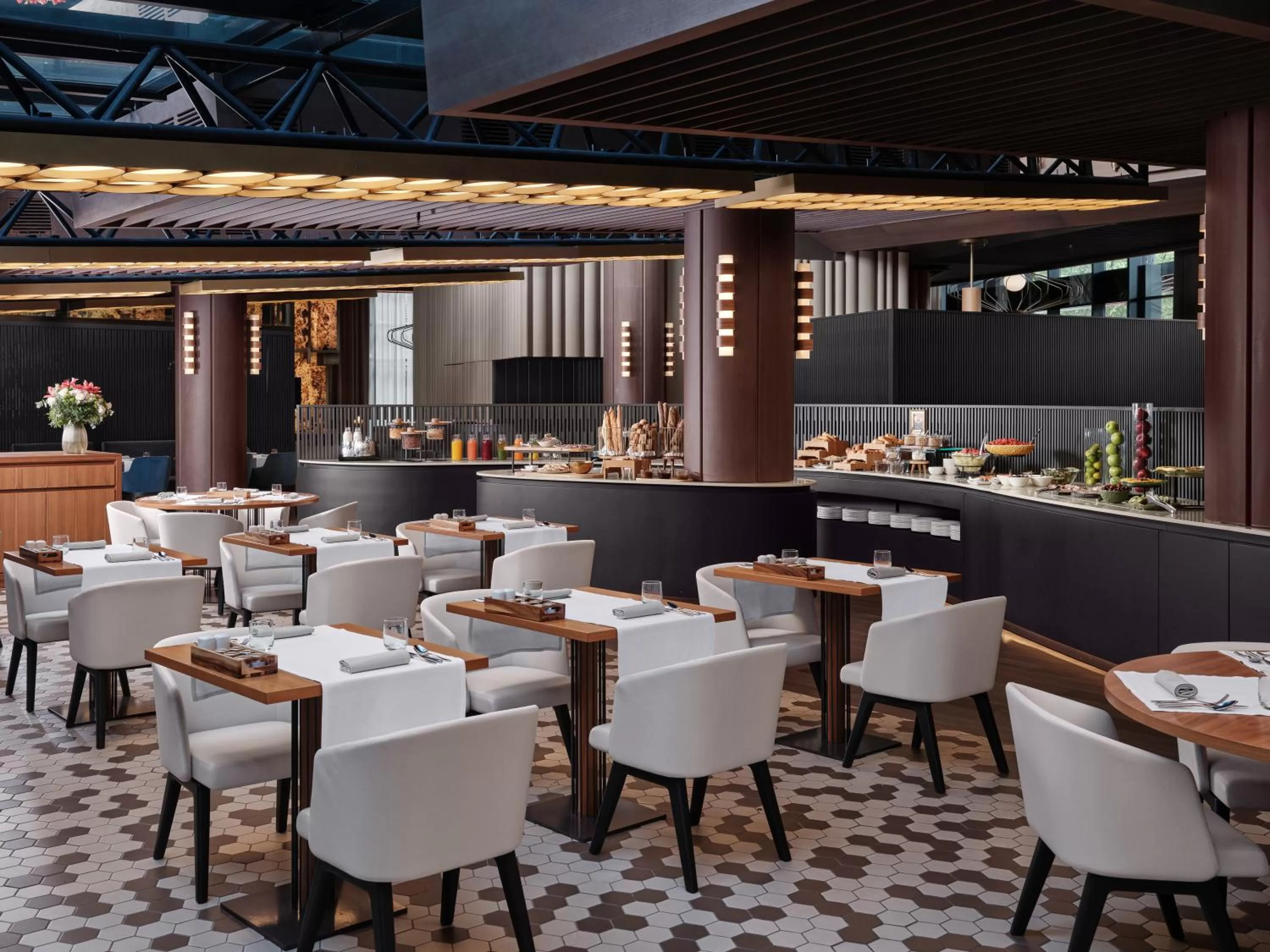 Restaurant/places to eat in Sofitel Barcelona Skipper