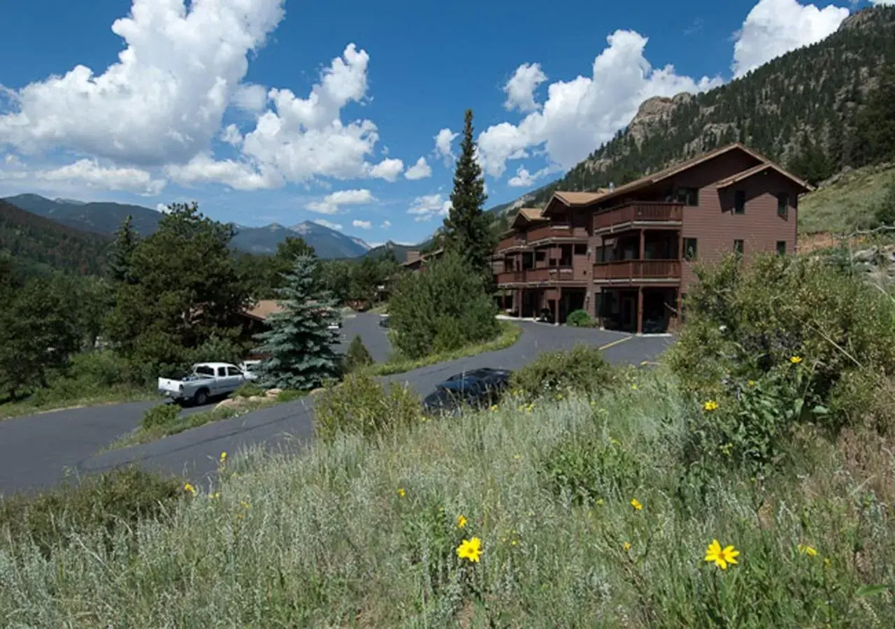 Property Building in Wildwood Inn