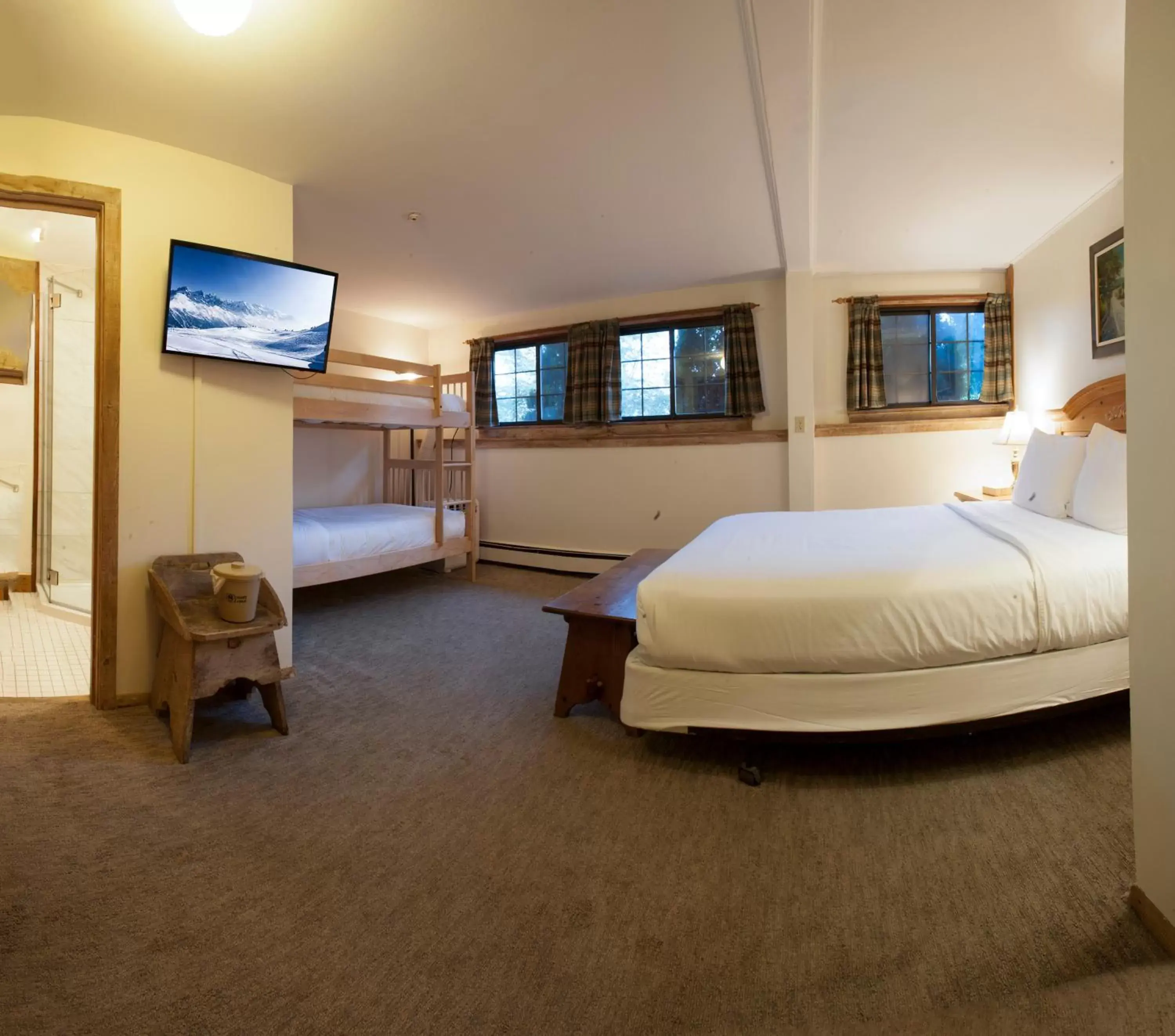 Bed in Summit Lodge