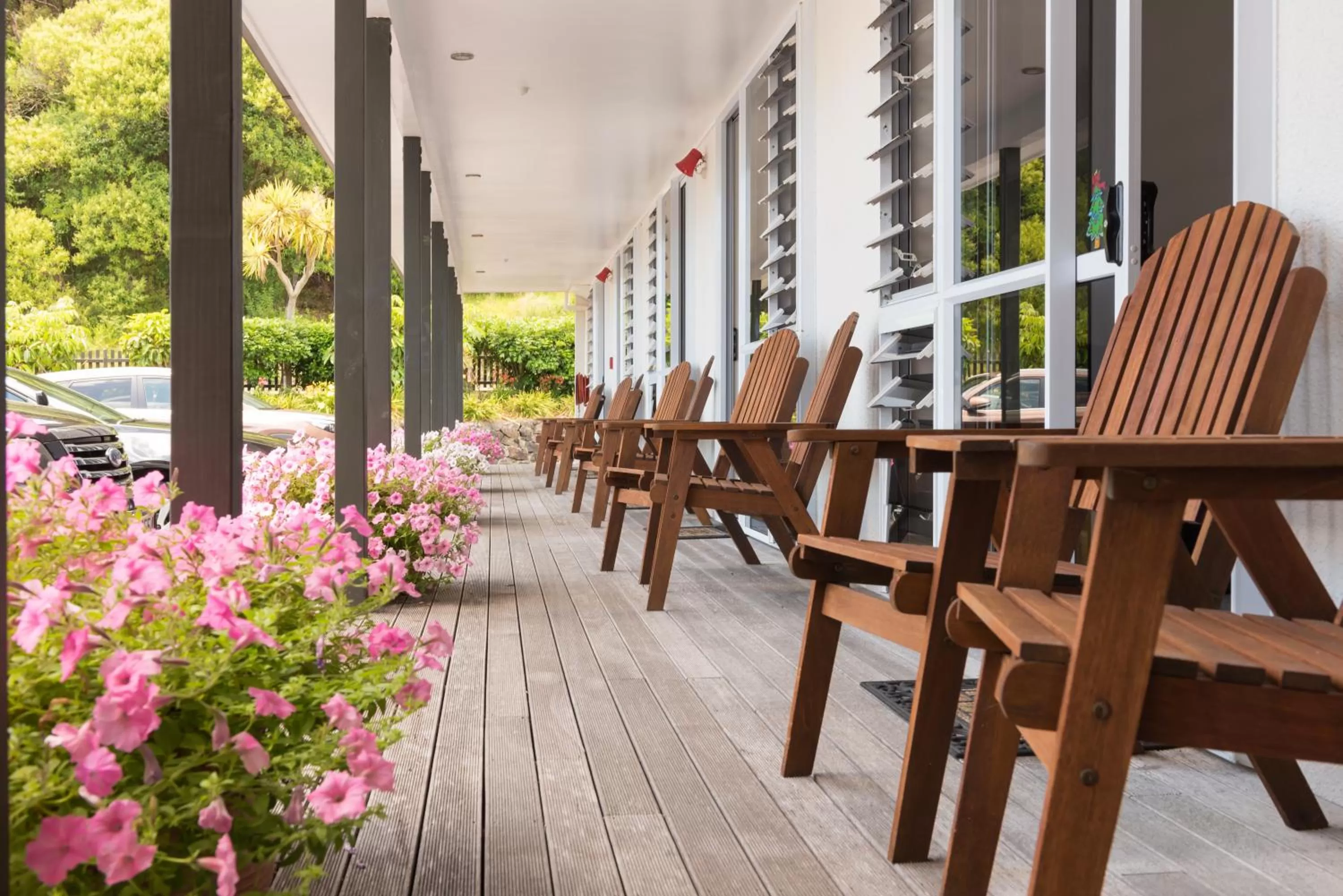Patio in Anchorage Motel
