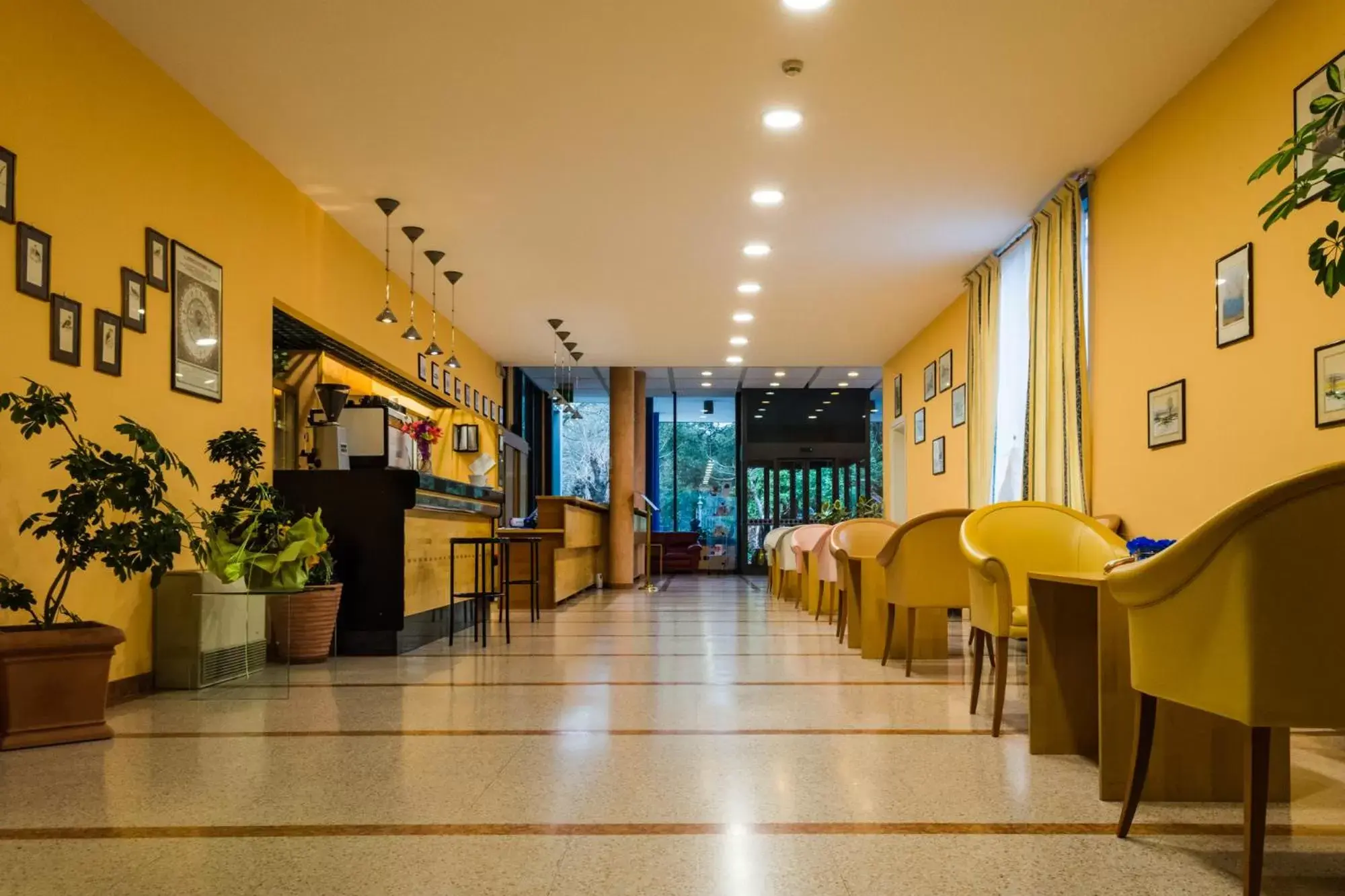 Lobby or reception in Hotel Terme di Castel San Pietro