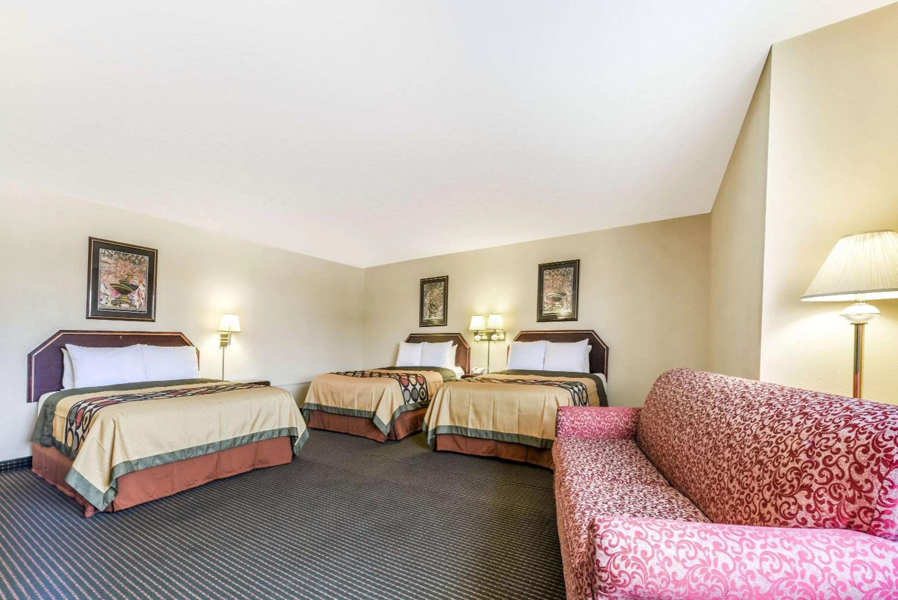 Photo of the whole room, Bed in Super 8 by Wyndham Burleson Fort Worth Area
