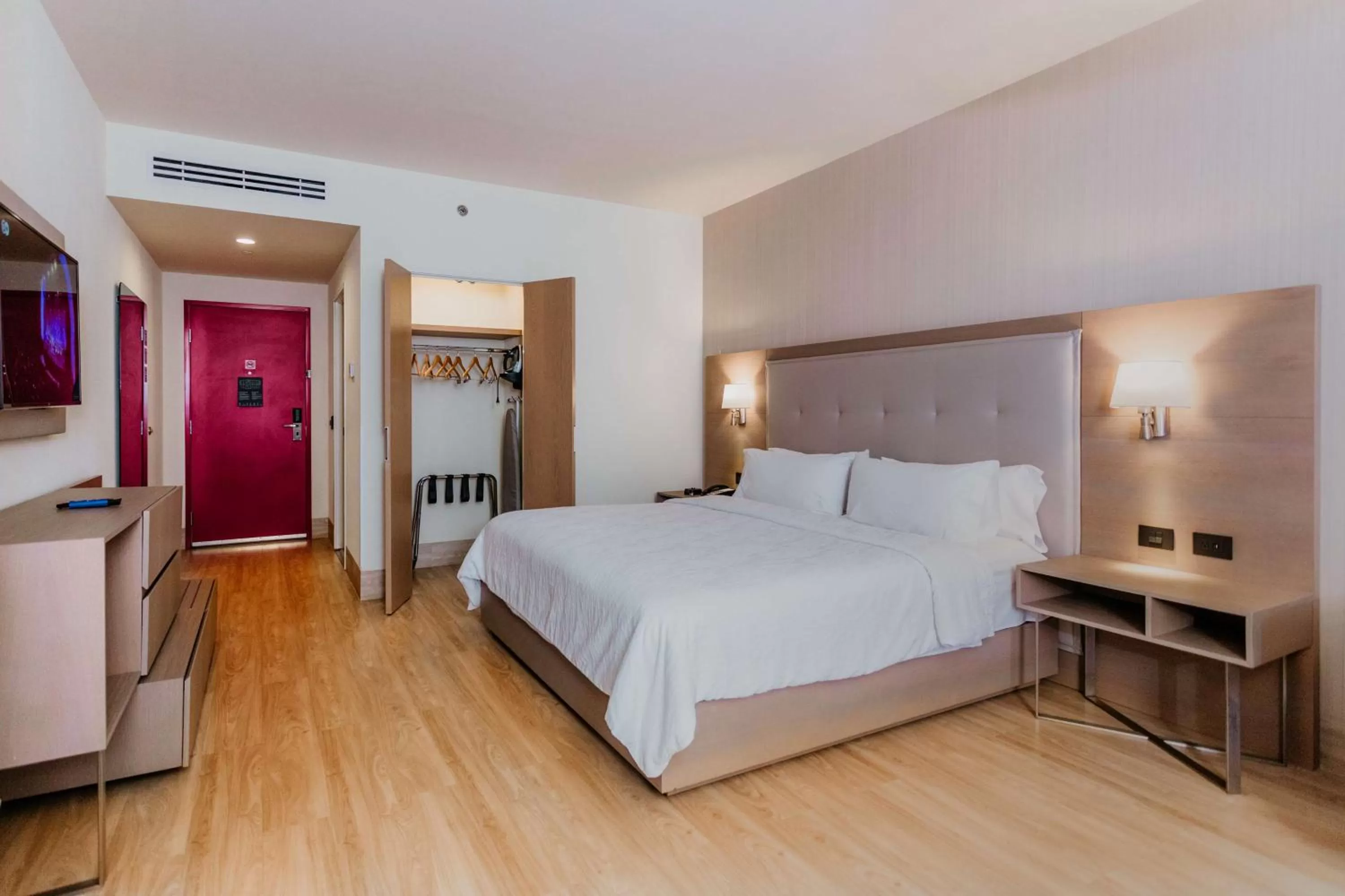 Bedroom, Bed in Hilton Garden Inn Silao Aeropuerto Bajio