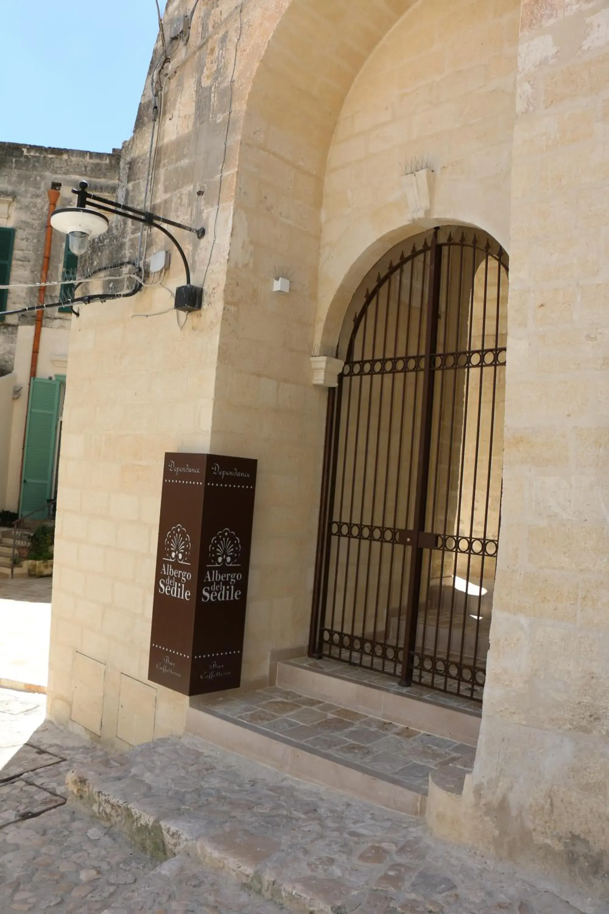 Facade/entrance in Albergo Del Sedile