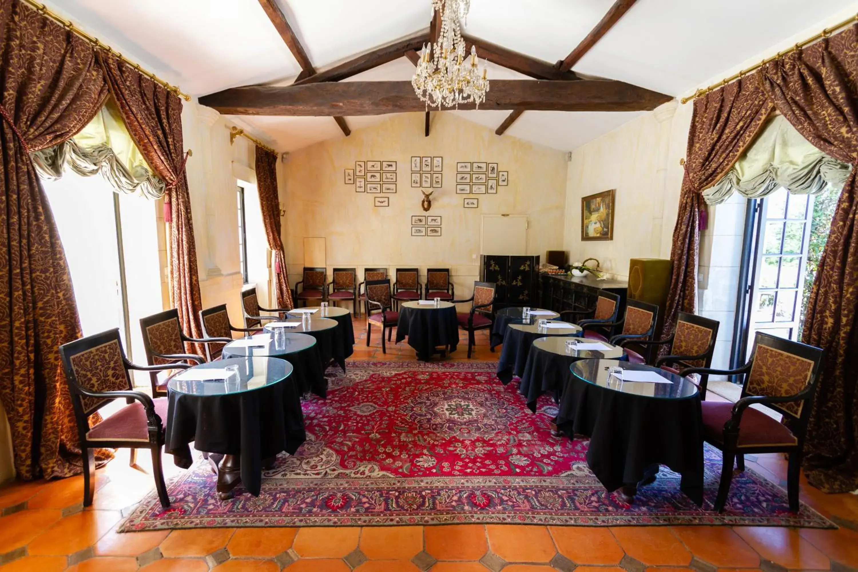 Restaurant/Places to Eat in Chateau De Lantic