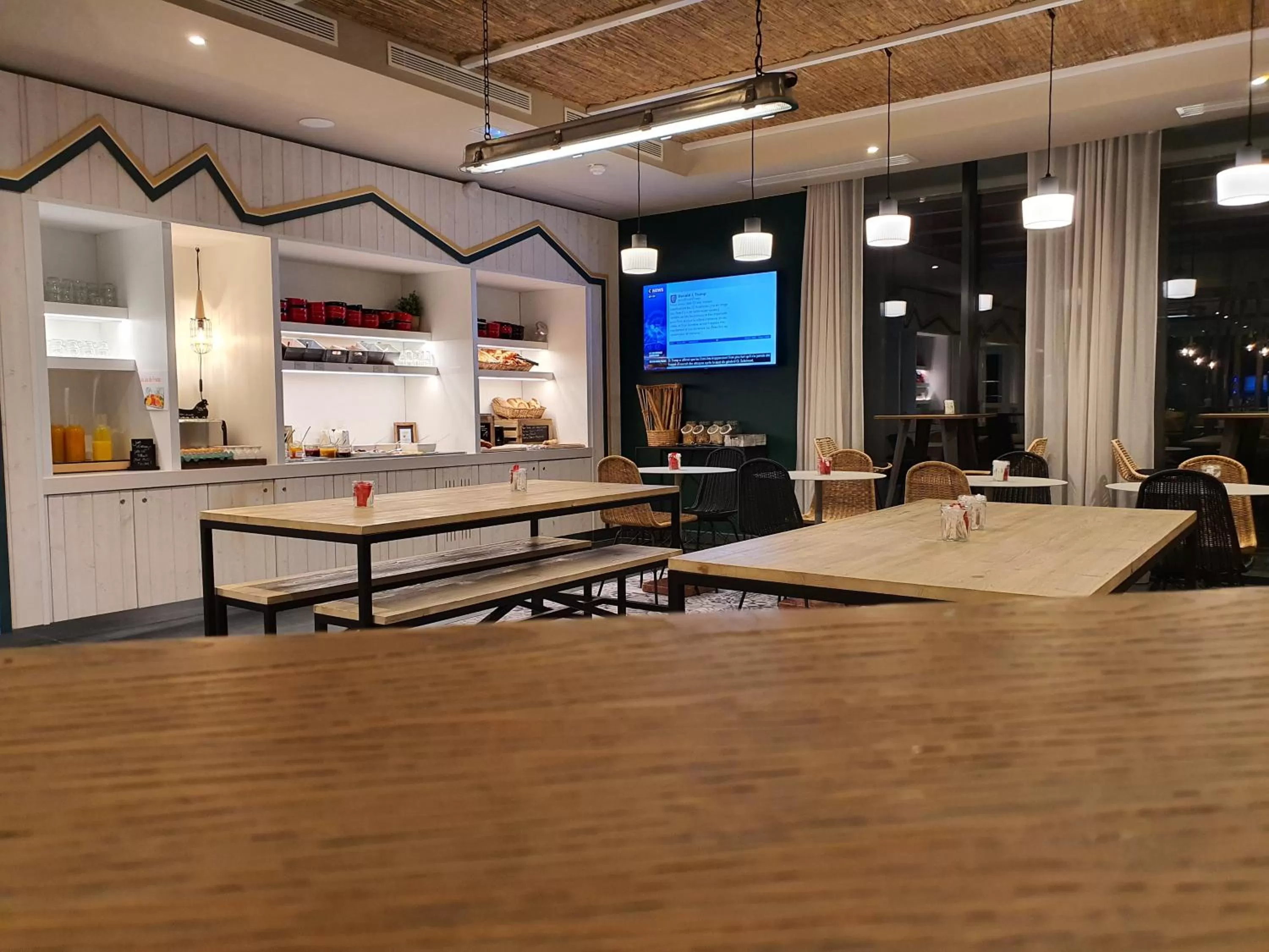 Food and drinks in ibis Styles Arcachon Gujan Mestras