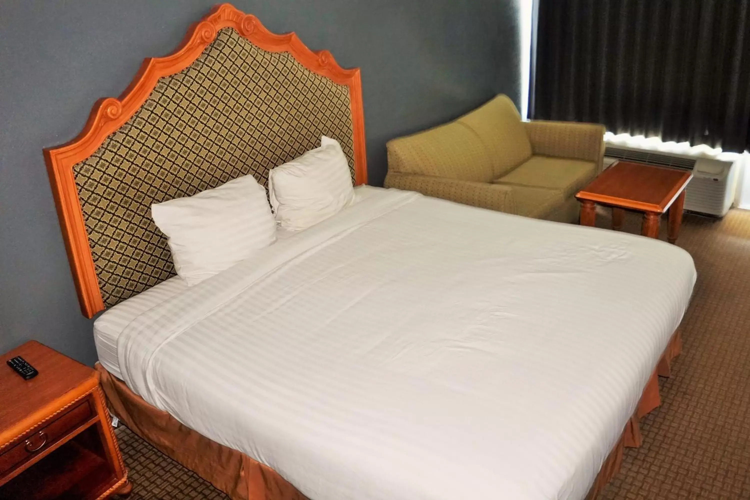 Bed in Hotel Elev8