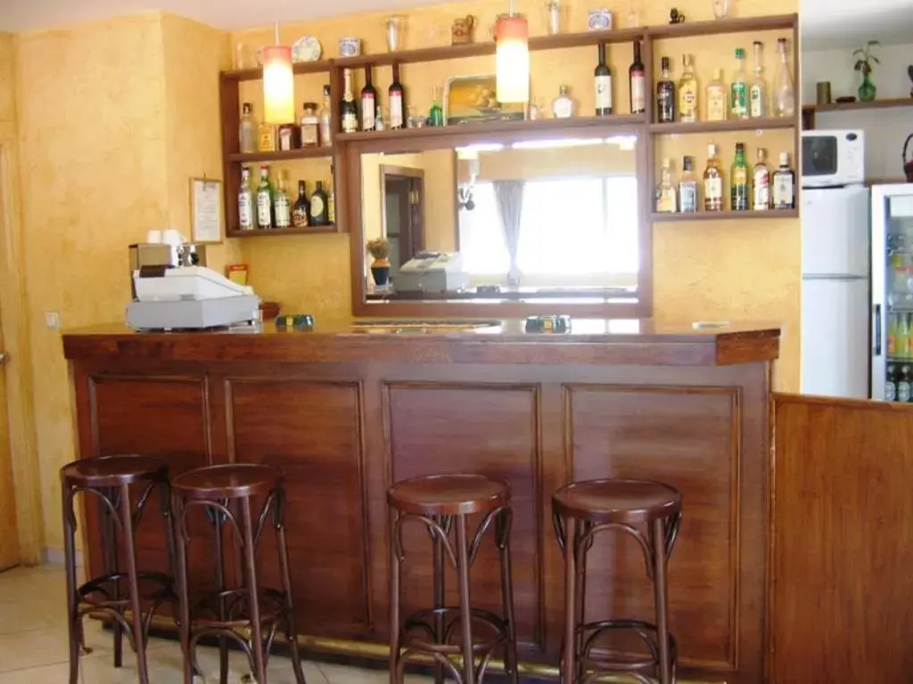 Lounge or bar, Lounge/Bar in IKAROS Hotel
