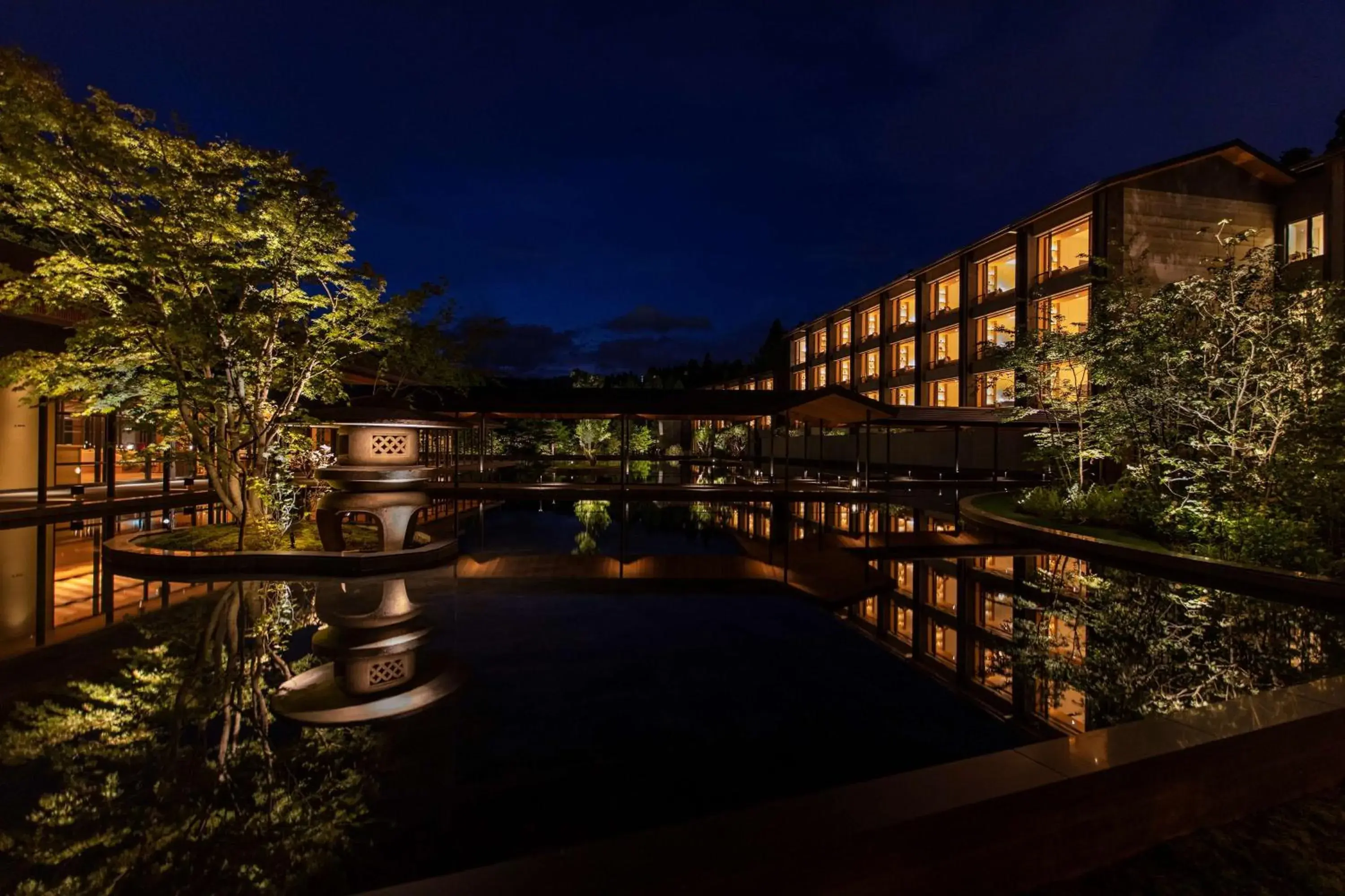 Property building in ROKU KYOTO, LXR Hotels & Resorts by Hilton Property building in ROKU KYOTO, LXR Hotels & Resorts by Hilton