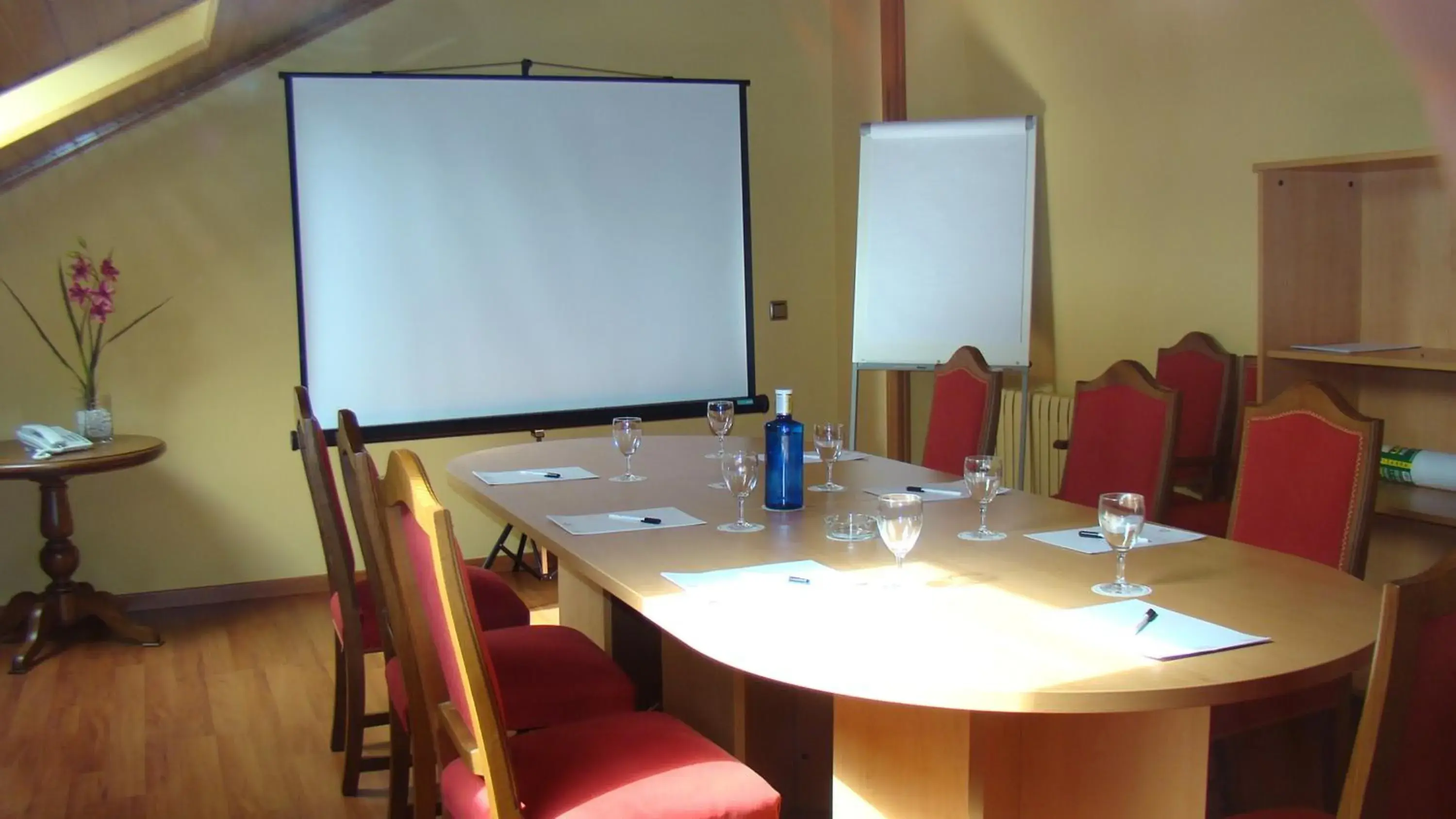 Lounge or bar, Business Area/Conference Room in Hotel II Castillas Ávila