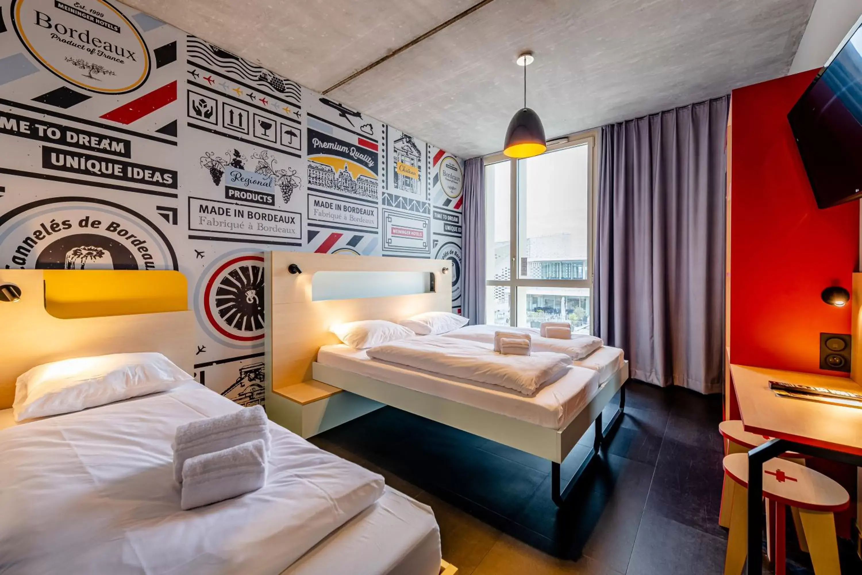 Bedroom, Bed in MEININGER Hotel Bordeaux Gare Saint-Jean