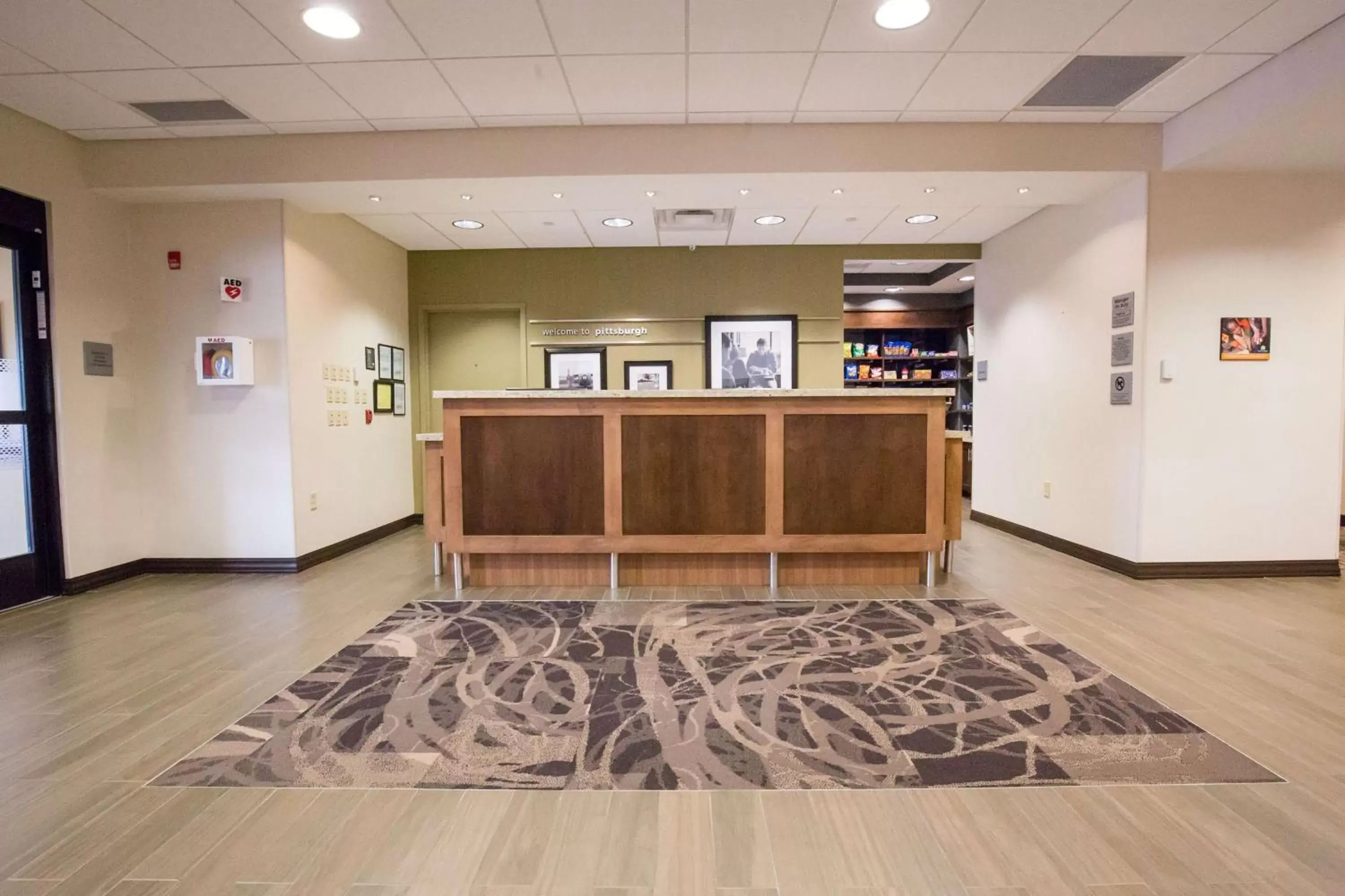 Lobby or reception, Lobby/Reception in Hampton Inn & Suites - Pittsburgh/Harmarville, PA