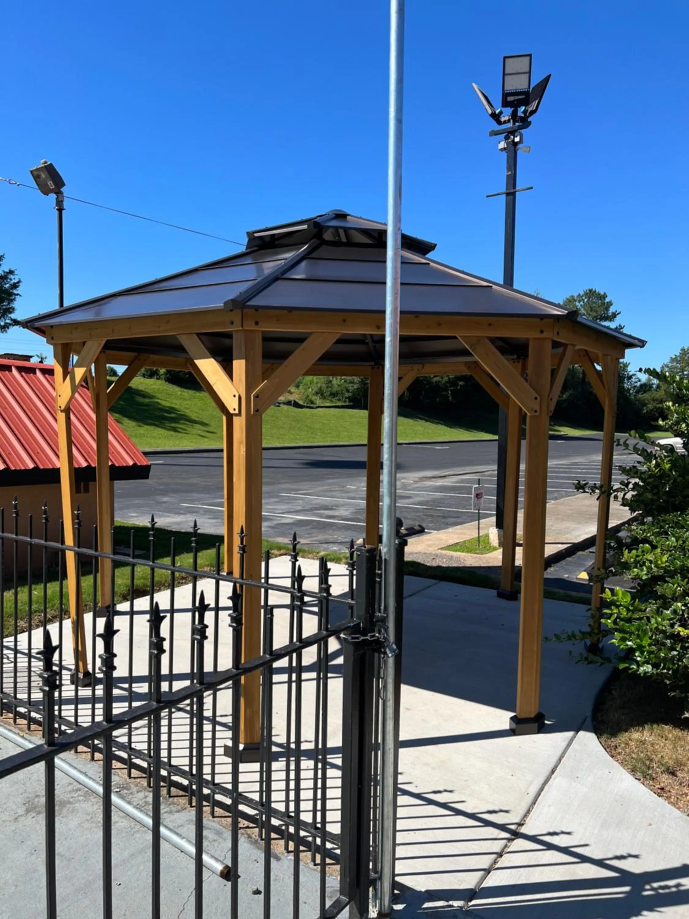 Swimming pool in Country Hearth Inn & Suites Cartersville