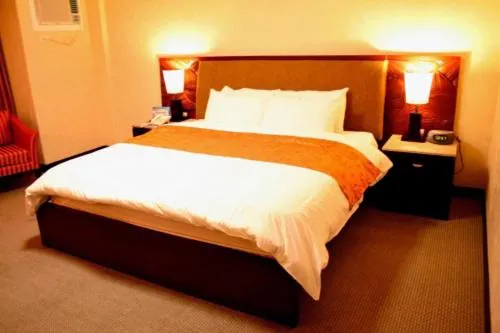 Bed in MO2 Westown Hotel - Mandalagan