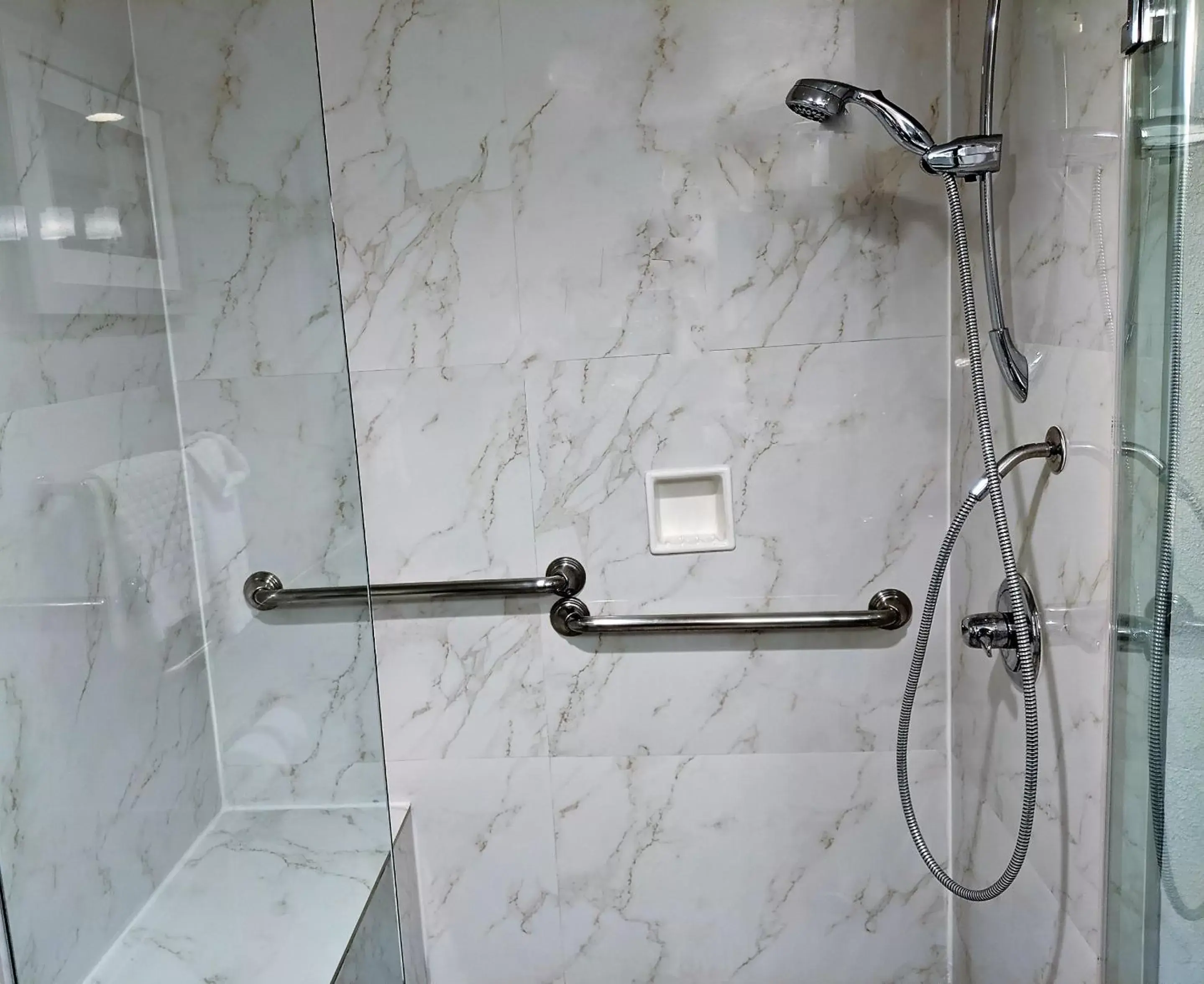 Shower, Bathroom in Best Western Plus Commerce Hotel