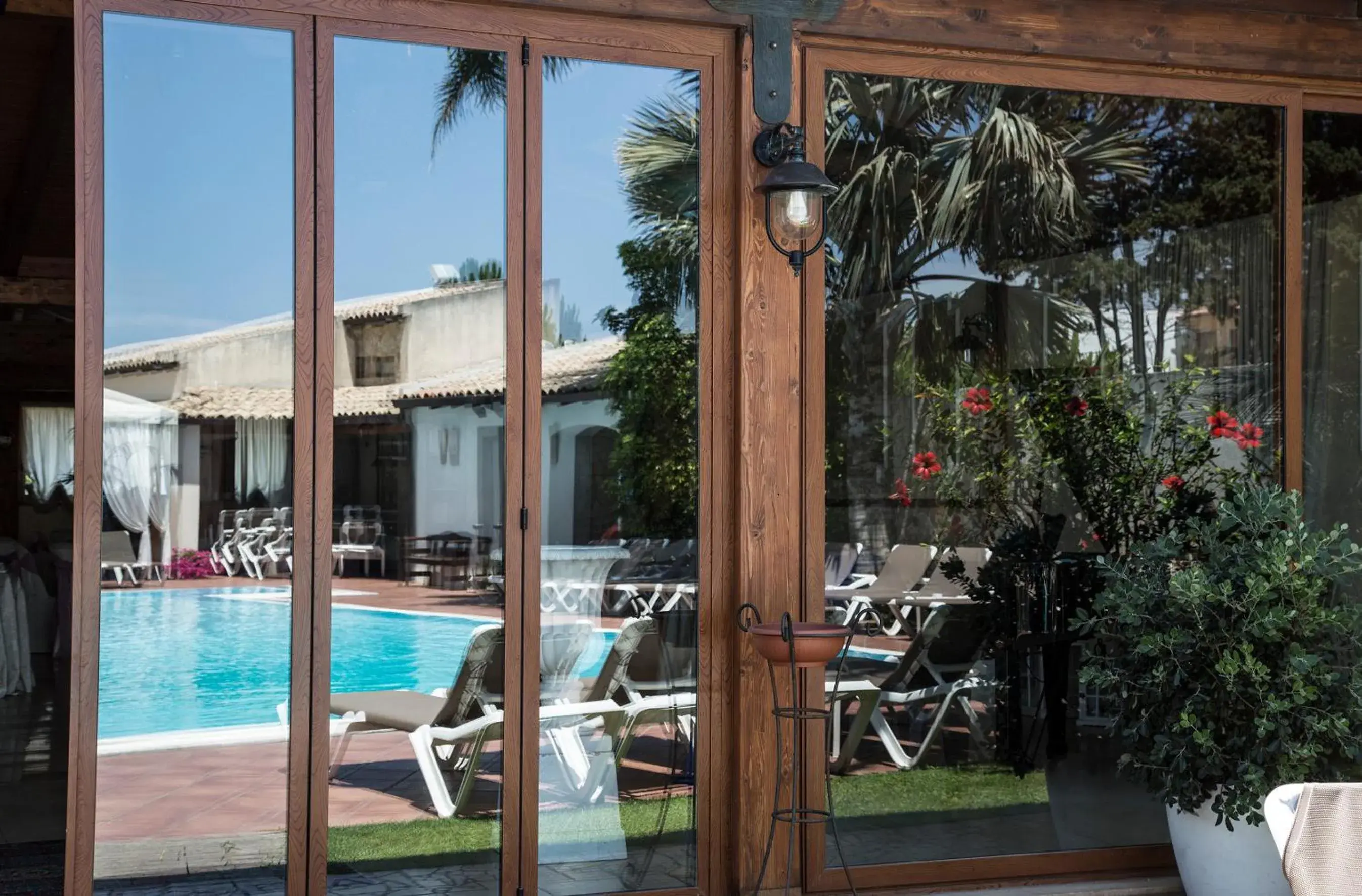 Swimming Pool in Hotel Redebora