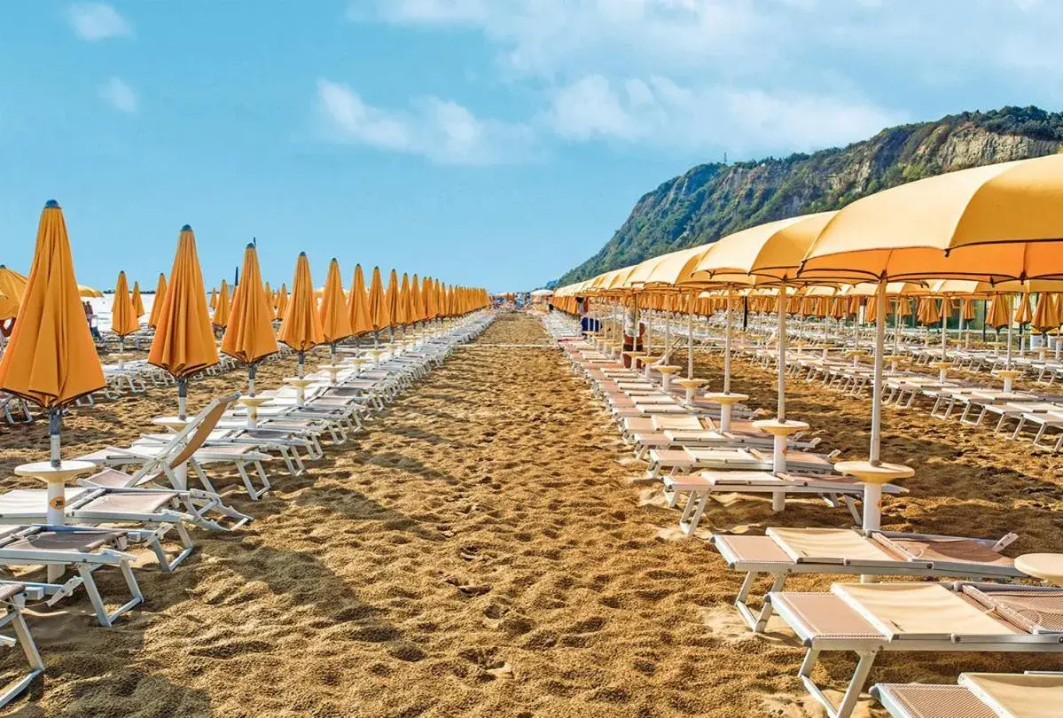 Beach in Nautilus Family Hotel