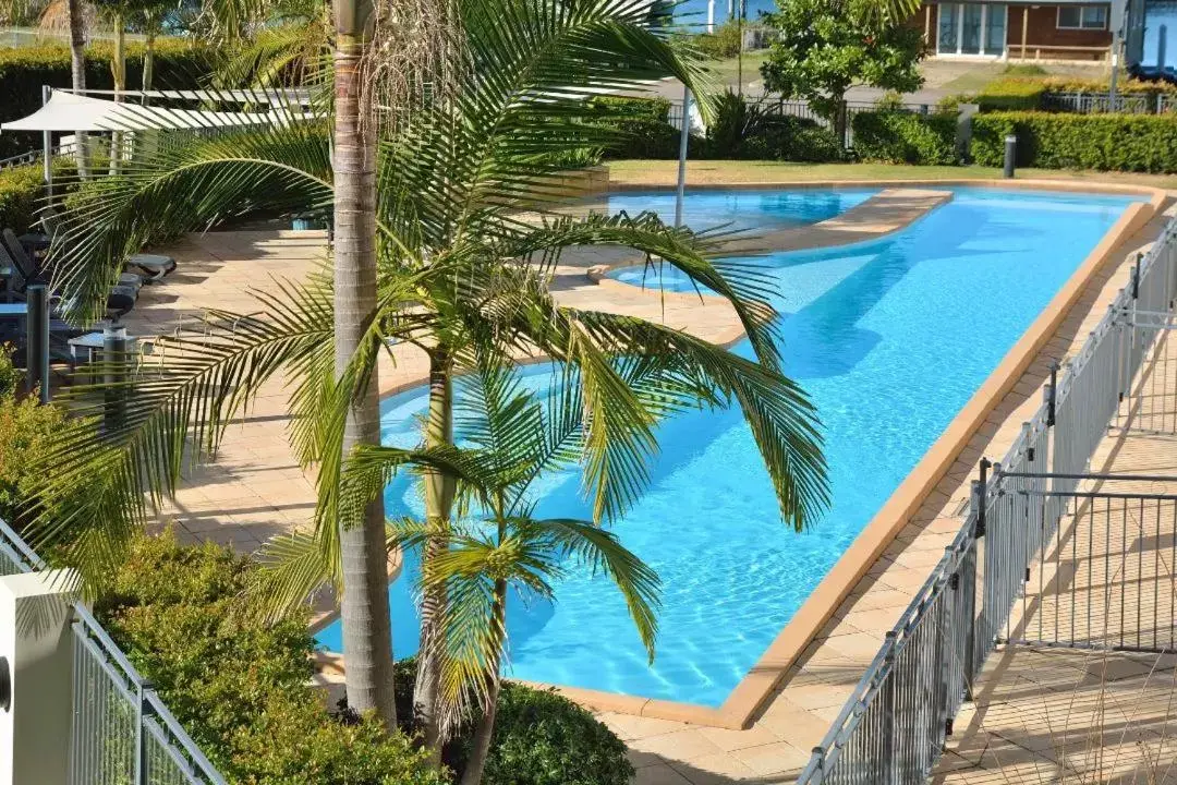 Pool View in Boathouse Resort (Water Front)