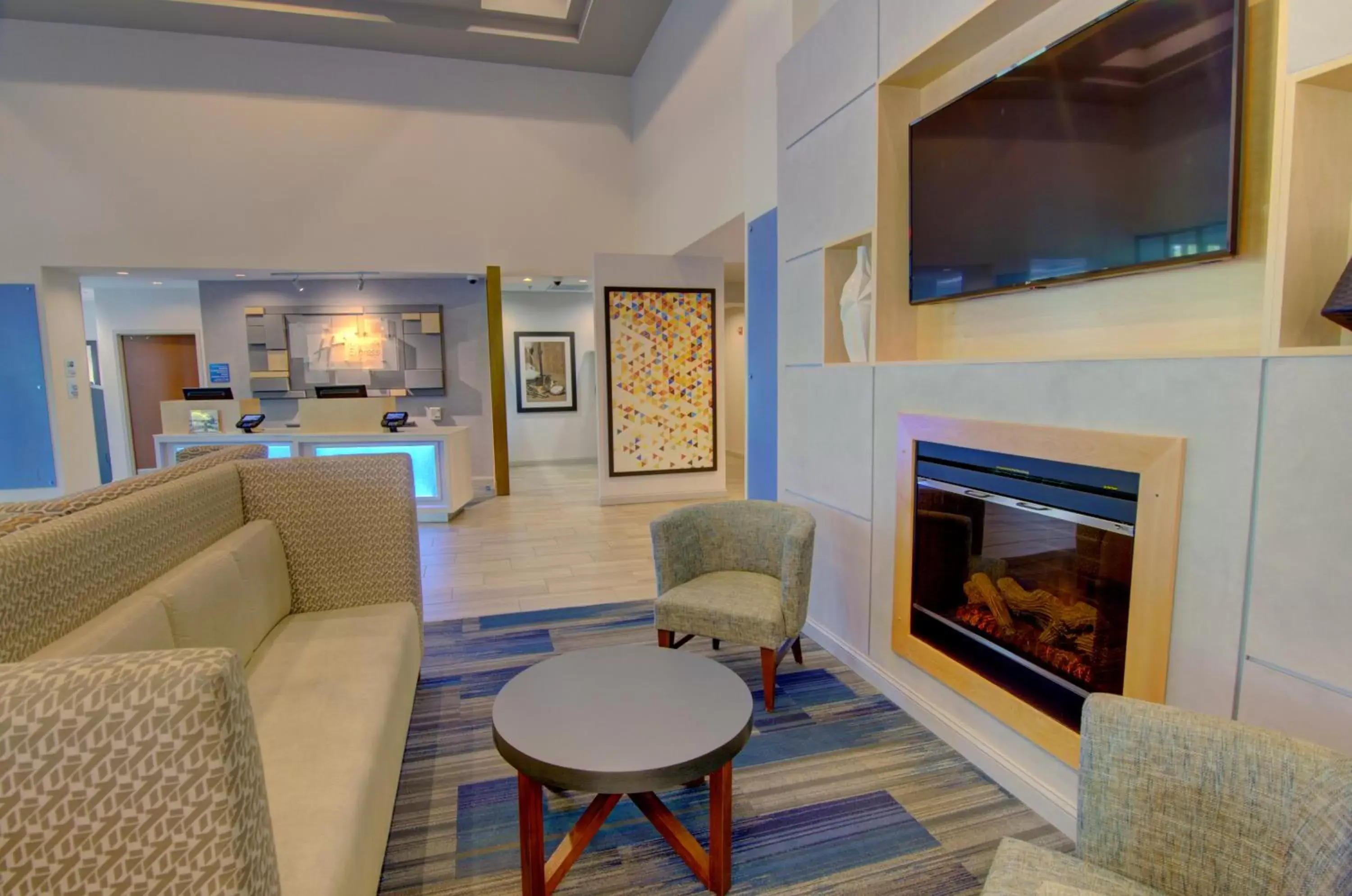 Property building, Seating Area in Holiday Inn Express Blacksburg, an IHG Hotel