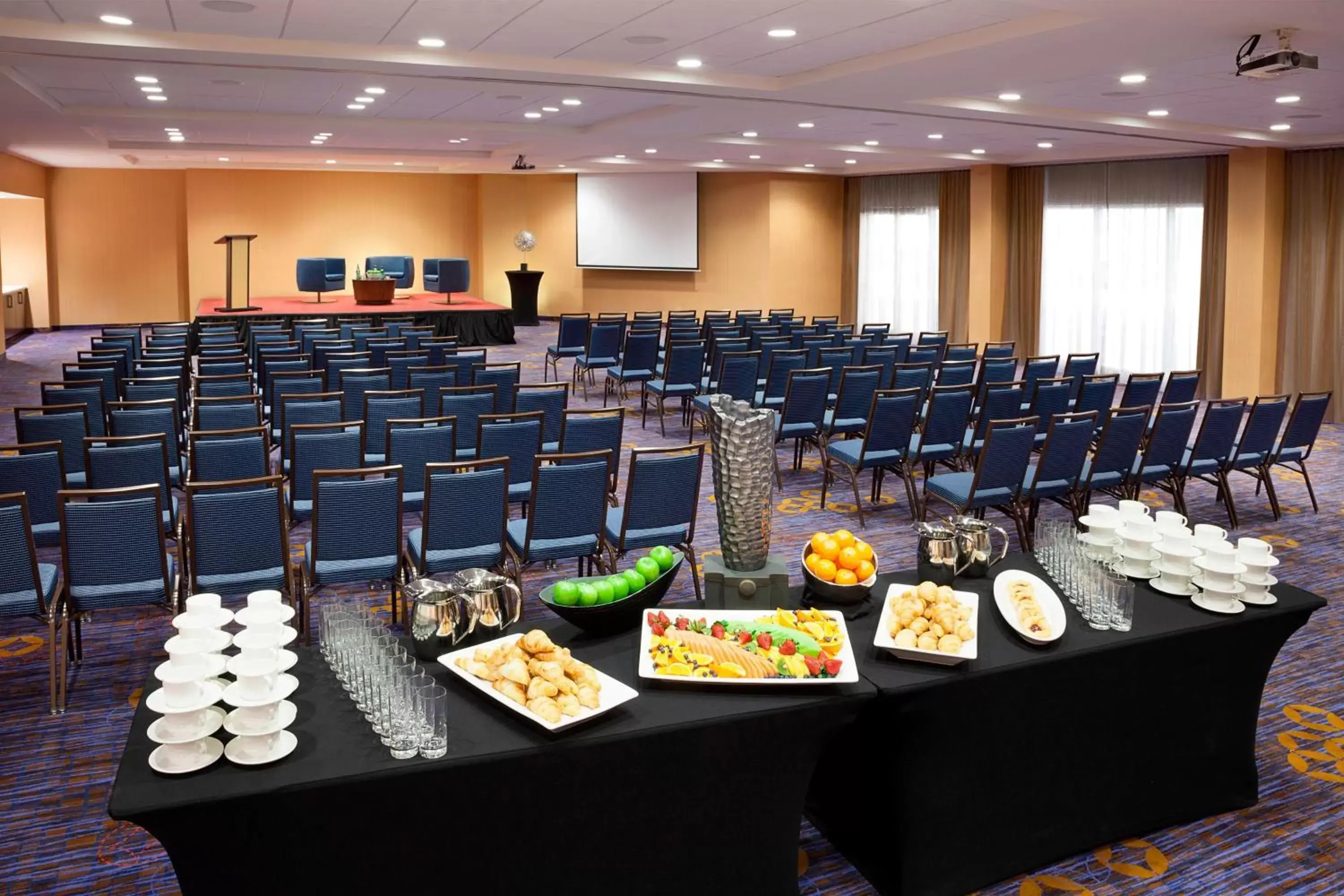 Meeting/conference room in Courtyard by Marriott Toronto Northeast/Markham