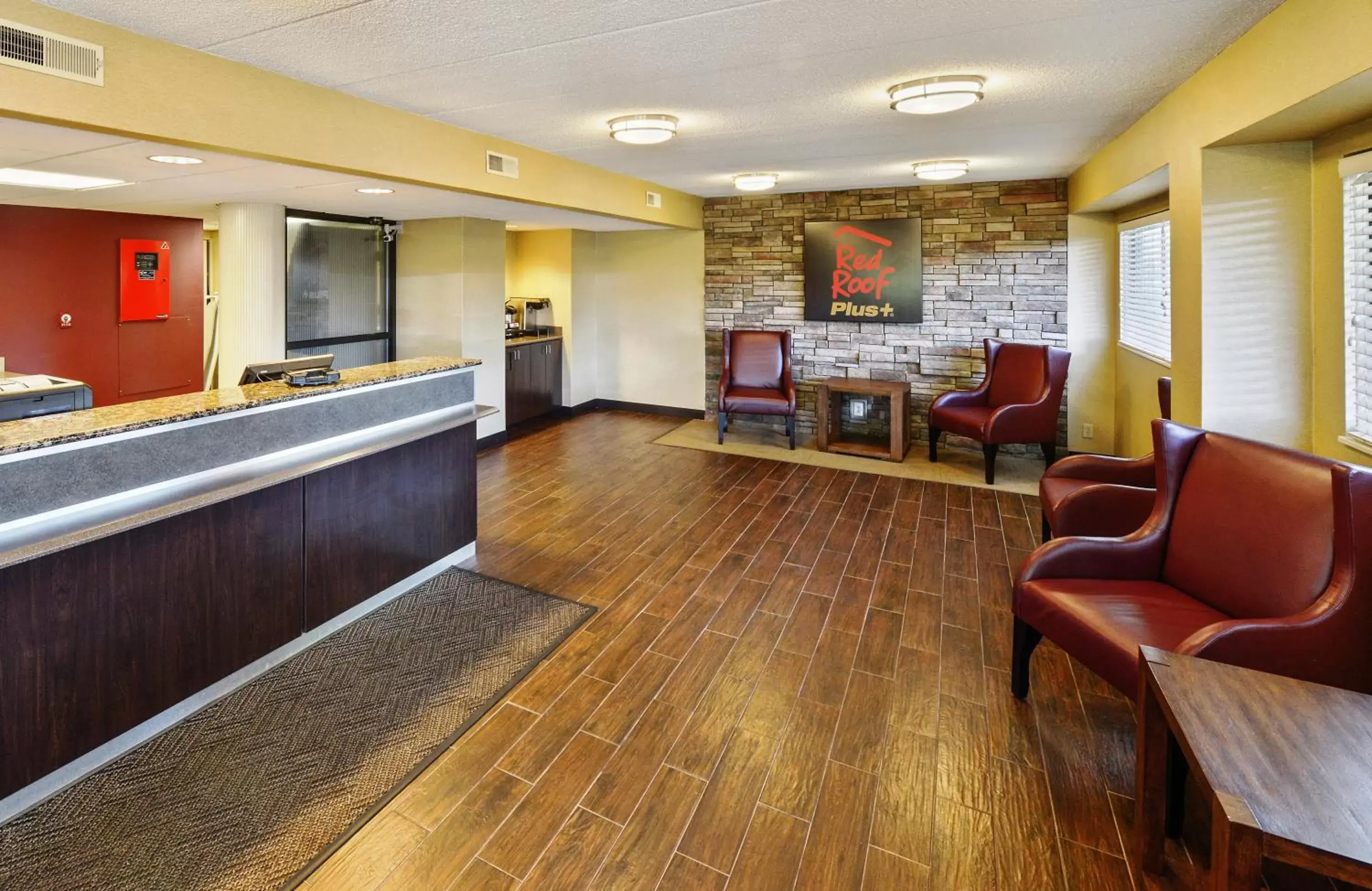 Lobby or reception, Lobby/Reception in Red Roof Inn PLUS+ Washington DC - Manassas
