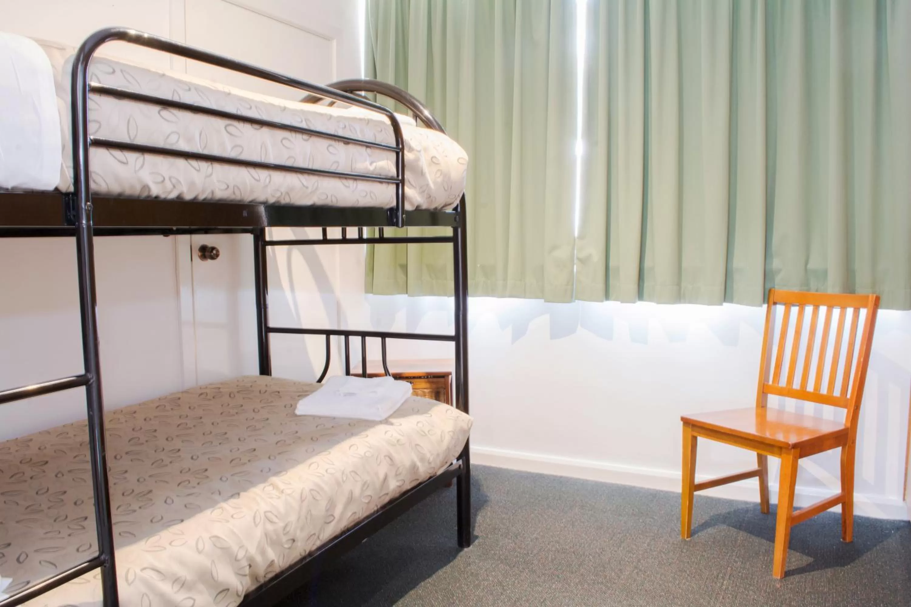 Bed in Alexander Motor Inn