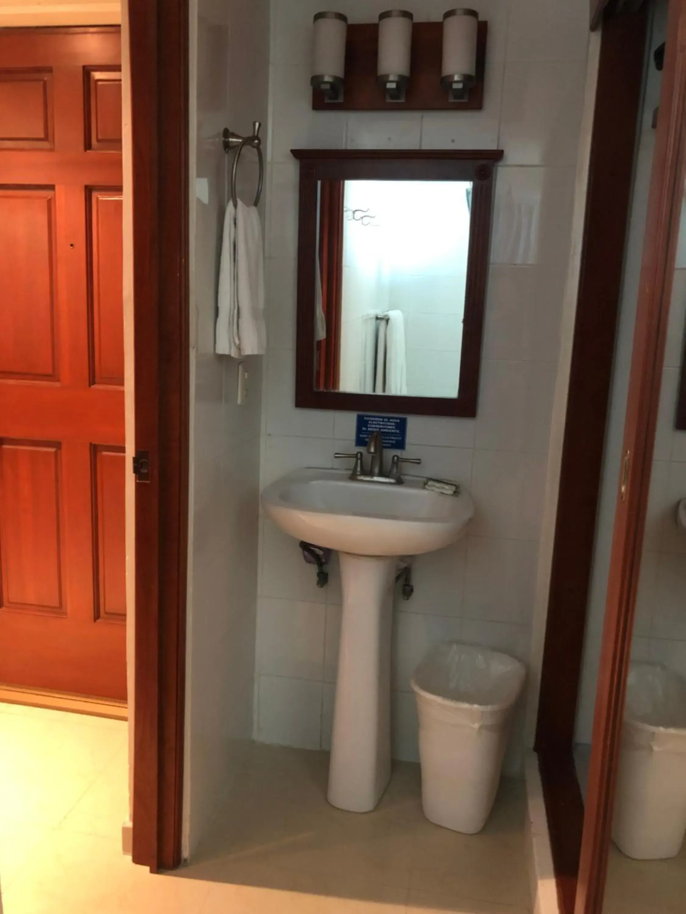 Bathroom in Salvia Cancun Aparts