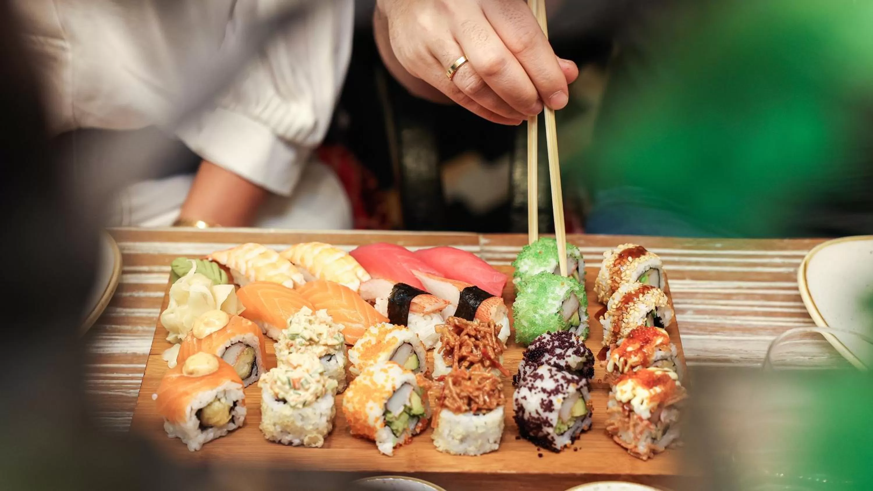 Restaurant/places to eat in Crowne Plaza Kuwait Al Thuraya City by IHG