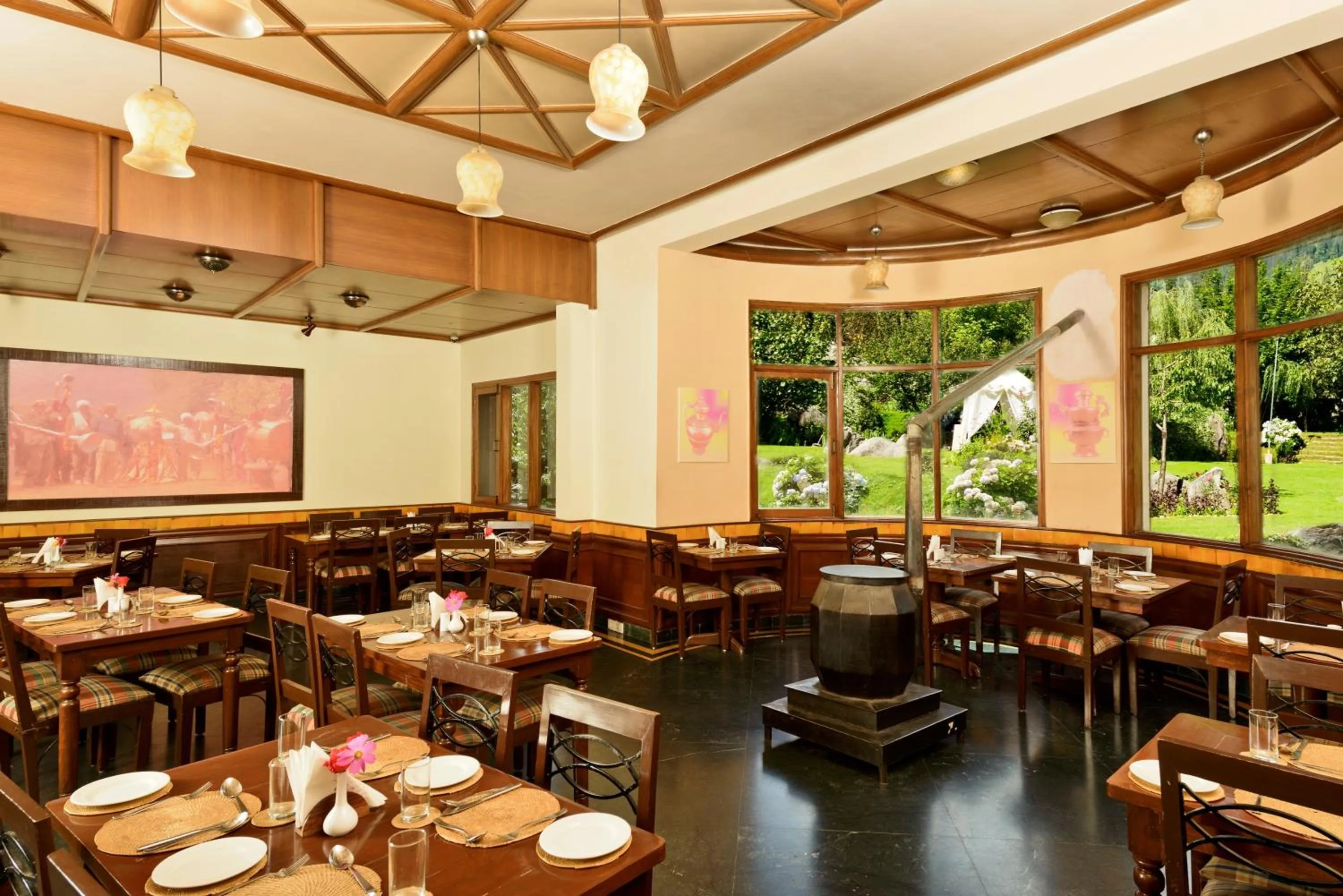 Restaurant/places to eat in Solang Valley Resort