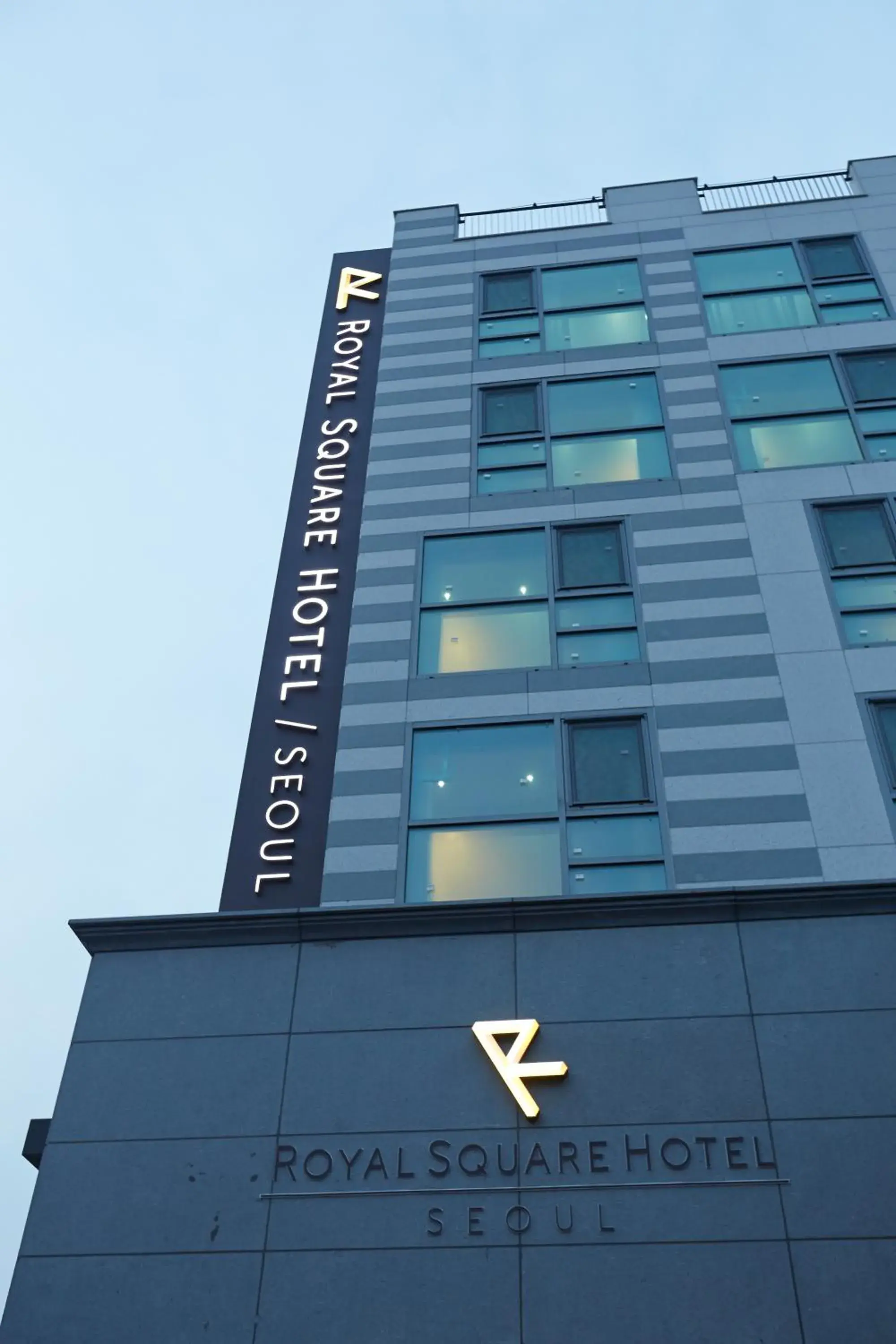 Property building in Royal Square Hotel Seoul Property building in Royal Square Hotel Seoul