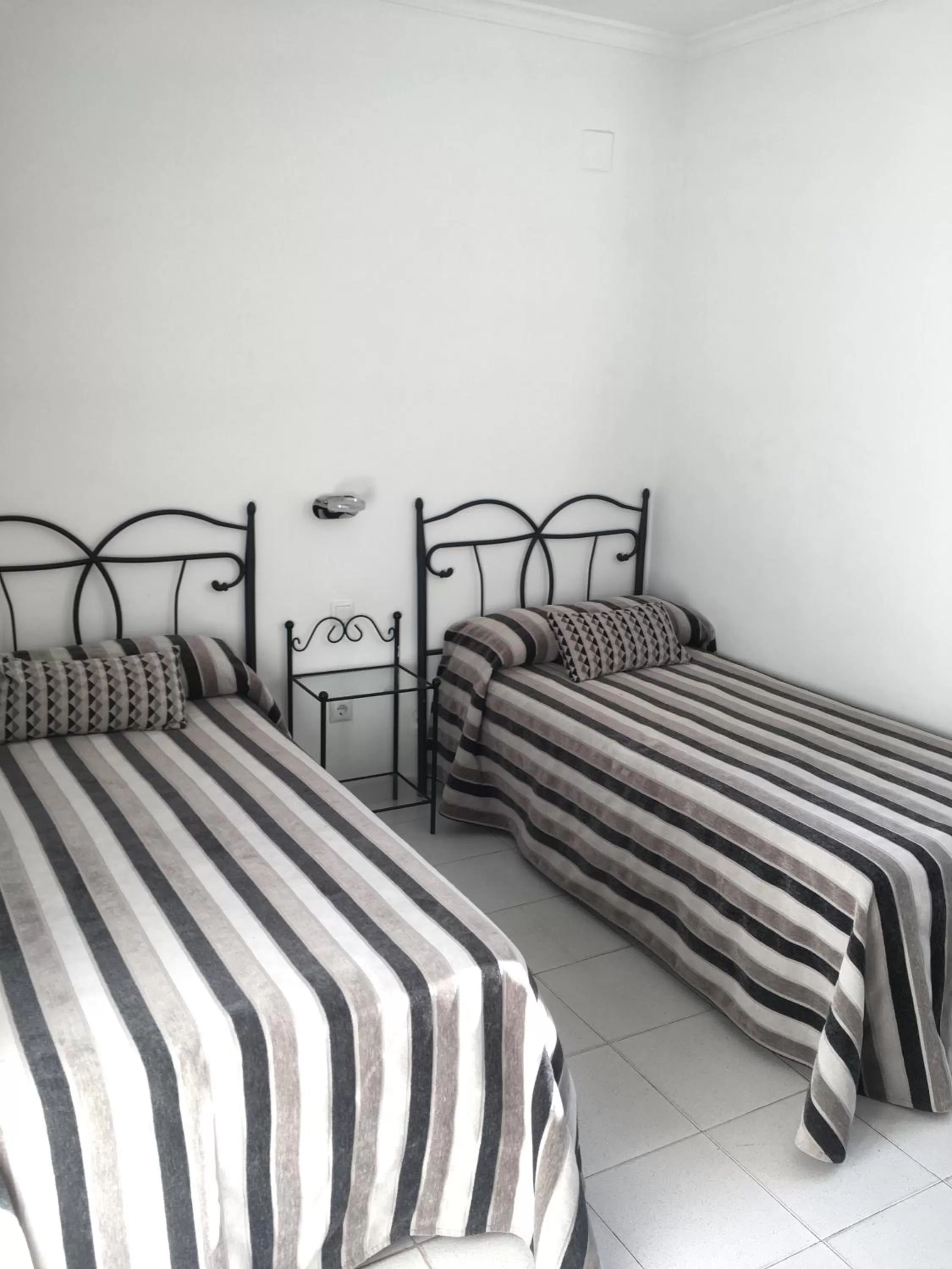 Bedroom, Bed in Hotel Marítimo Urban