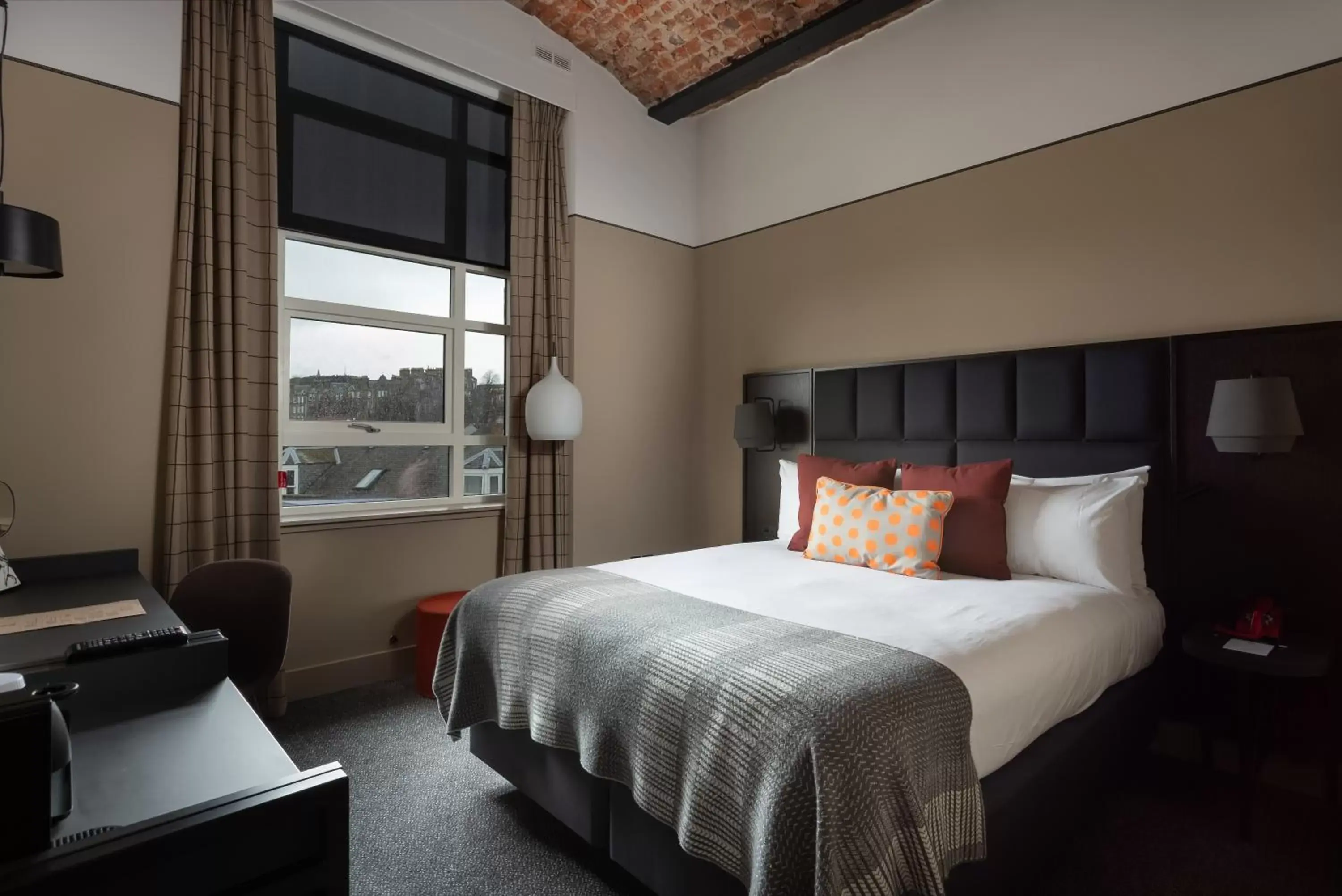 Bedroom, Bed in Hotel Indigo - Dundee, an IHG Hotel