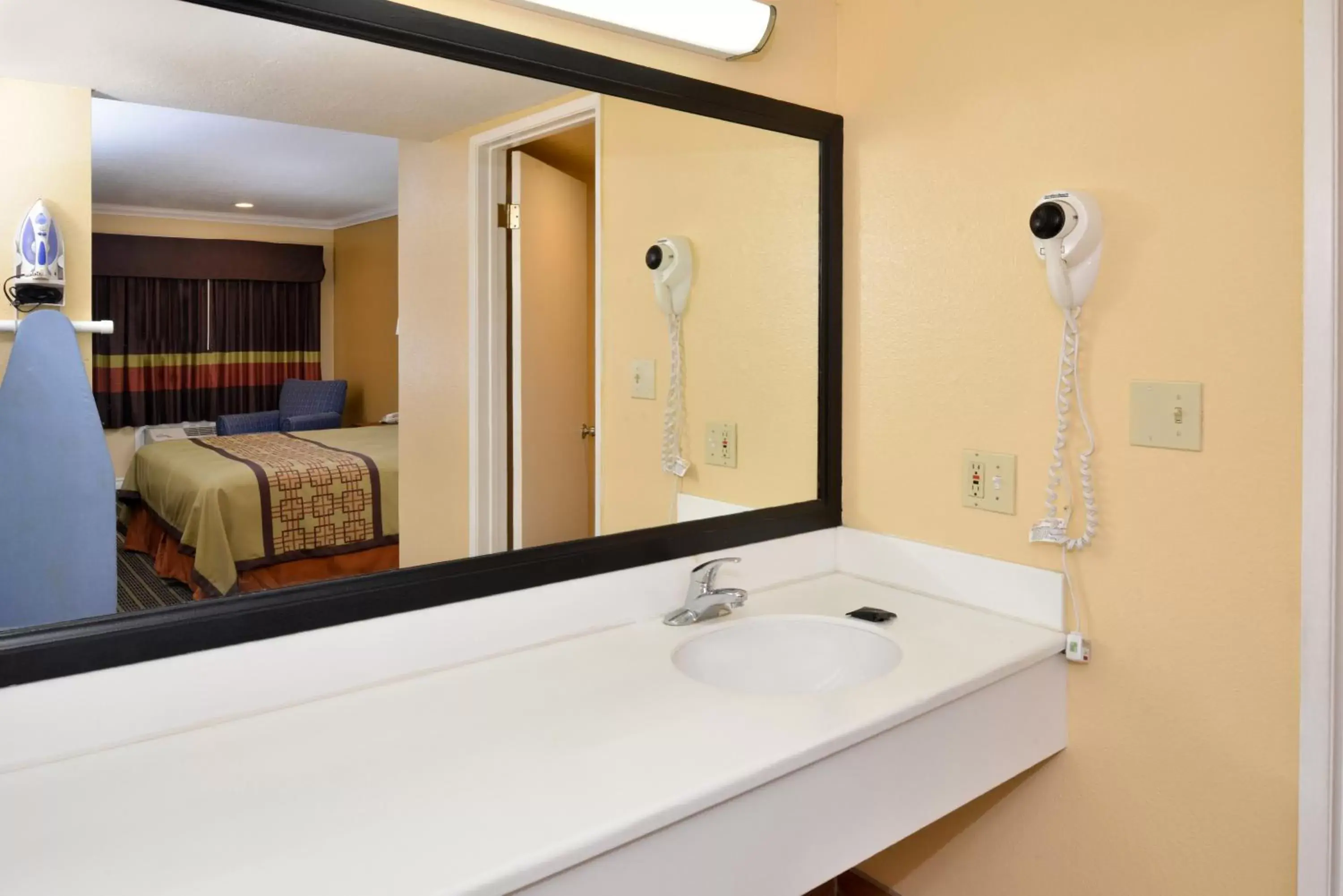 Bathroom in Americas Best Value Inn - Azusa/Pasadena