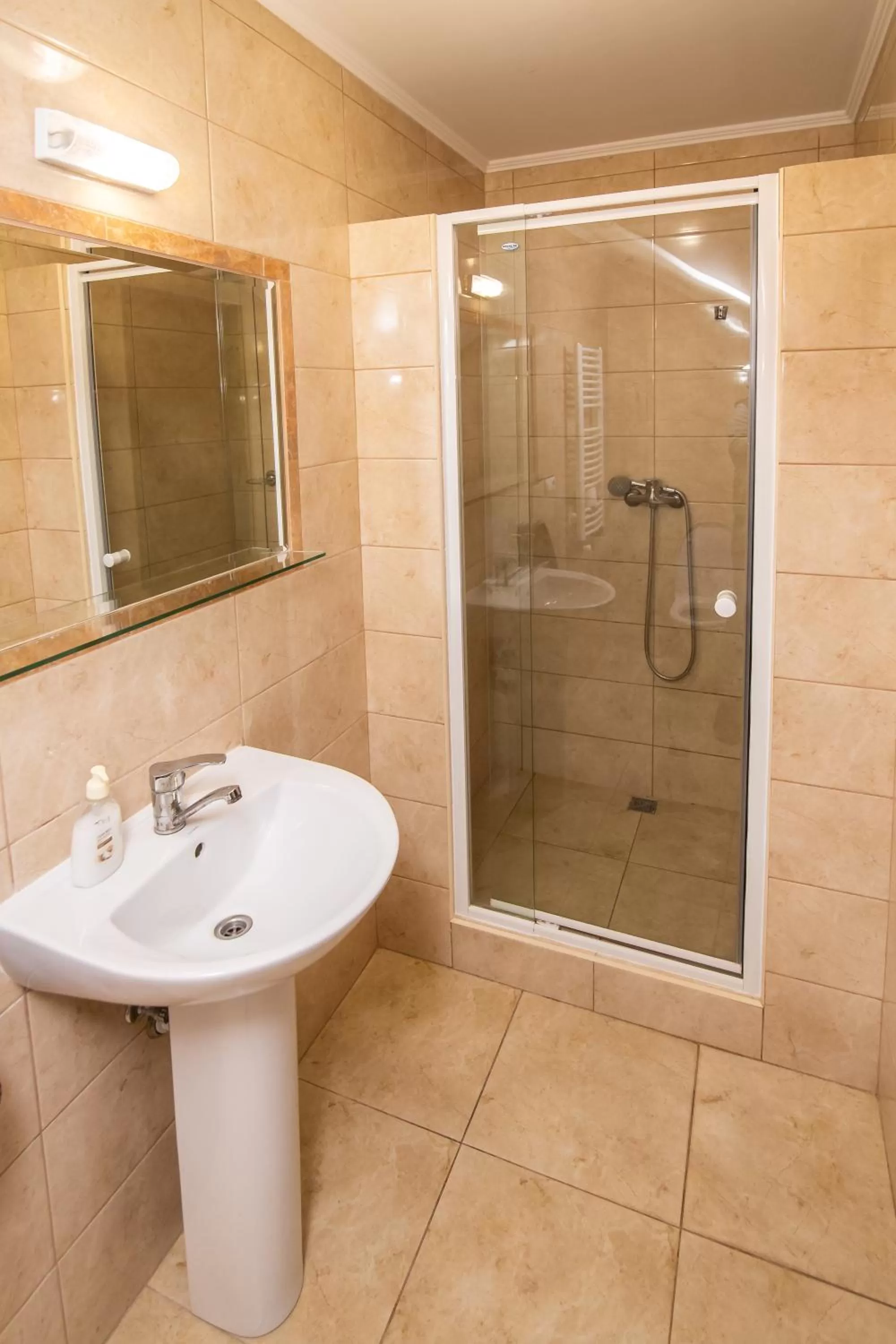 Bathroom in Praktik Hotel & Restaurant