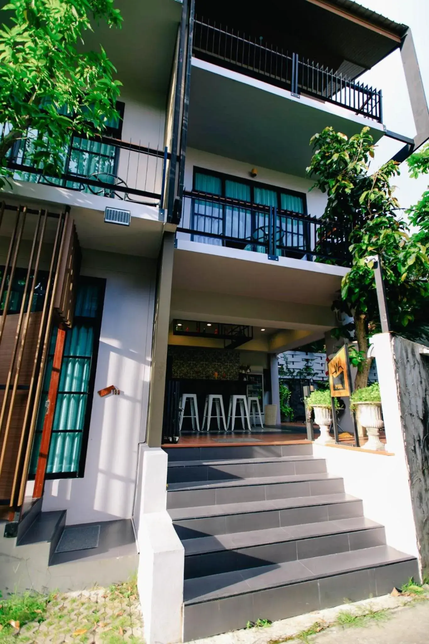 Swimming pool, Property Building in Wealth Boutique Hotel Chiang Mai