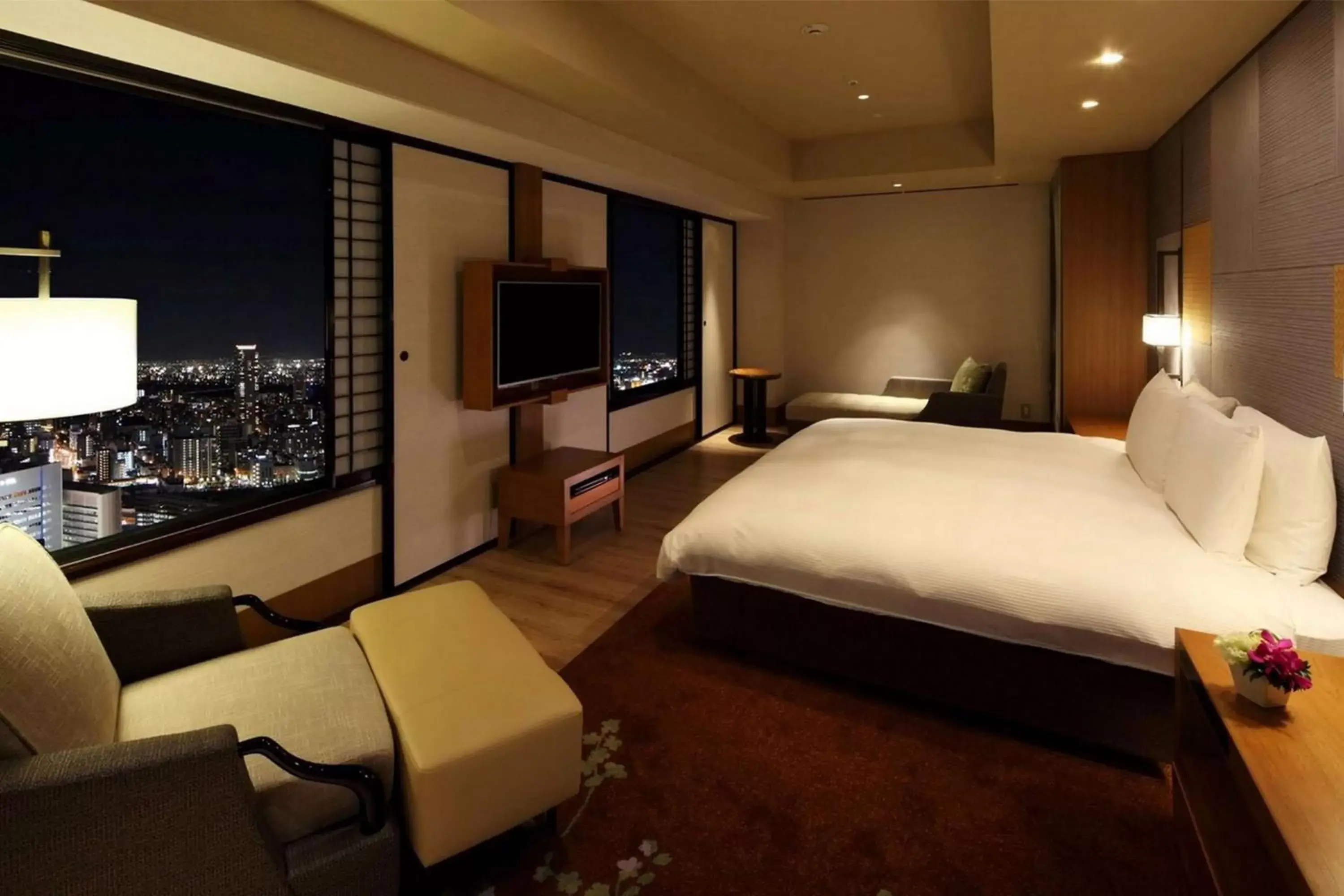 Living room in Hilton Osaka Hotel