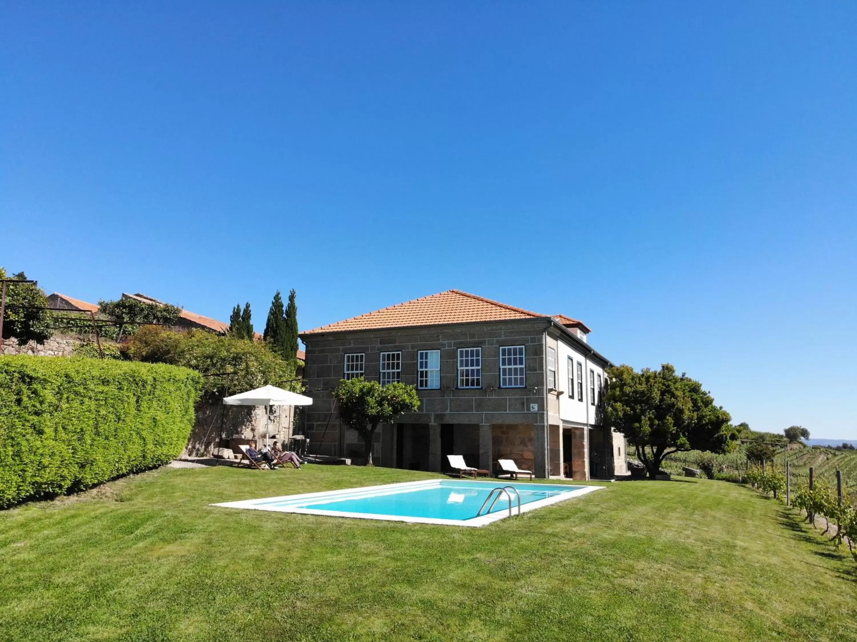 Swimming pool, Property Building in Quinta da Portela - Casa Visconde Arneiros