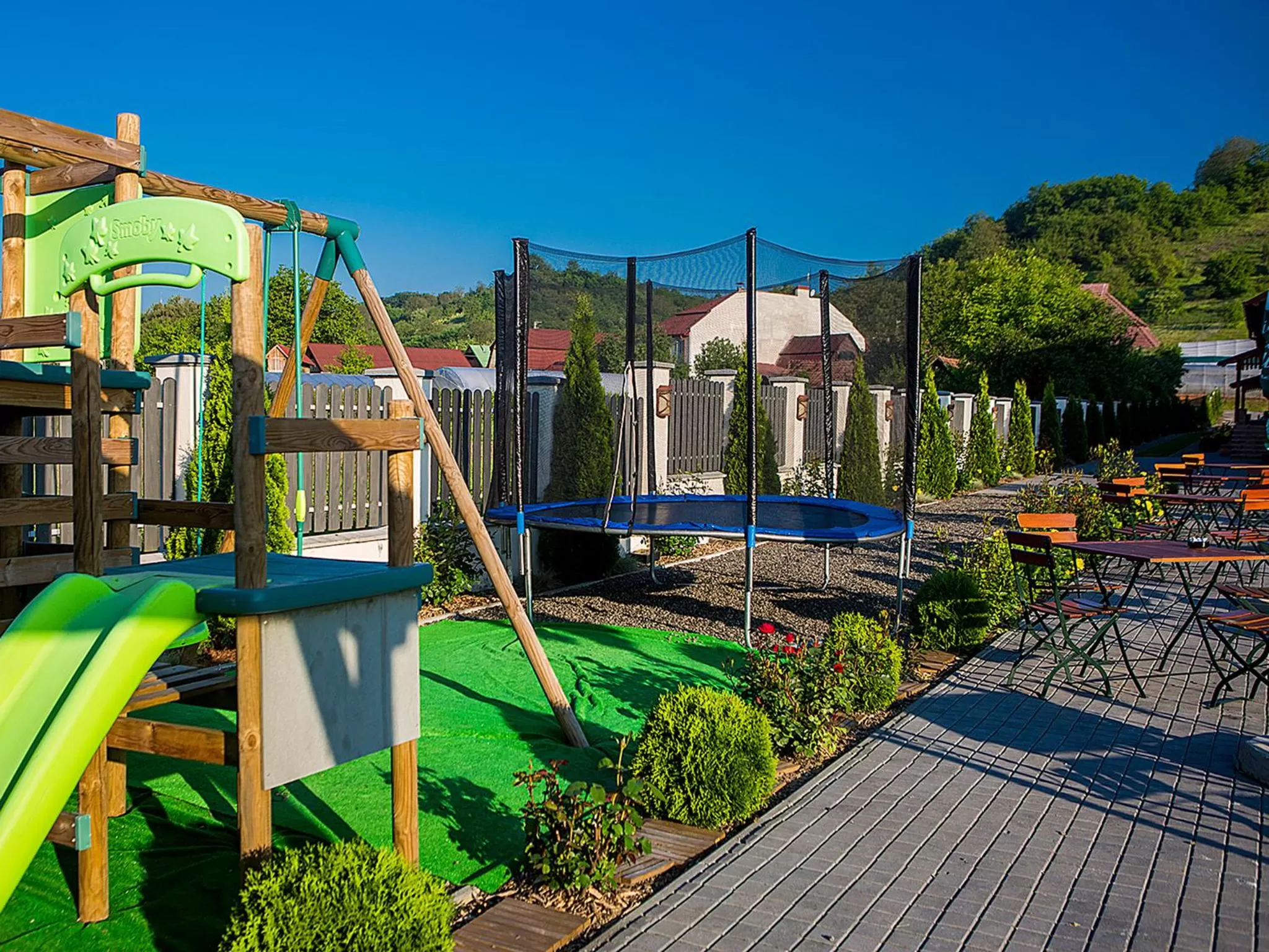 Children play ground in Country Court