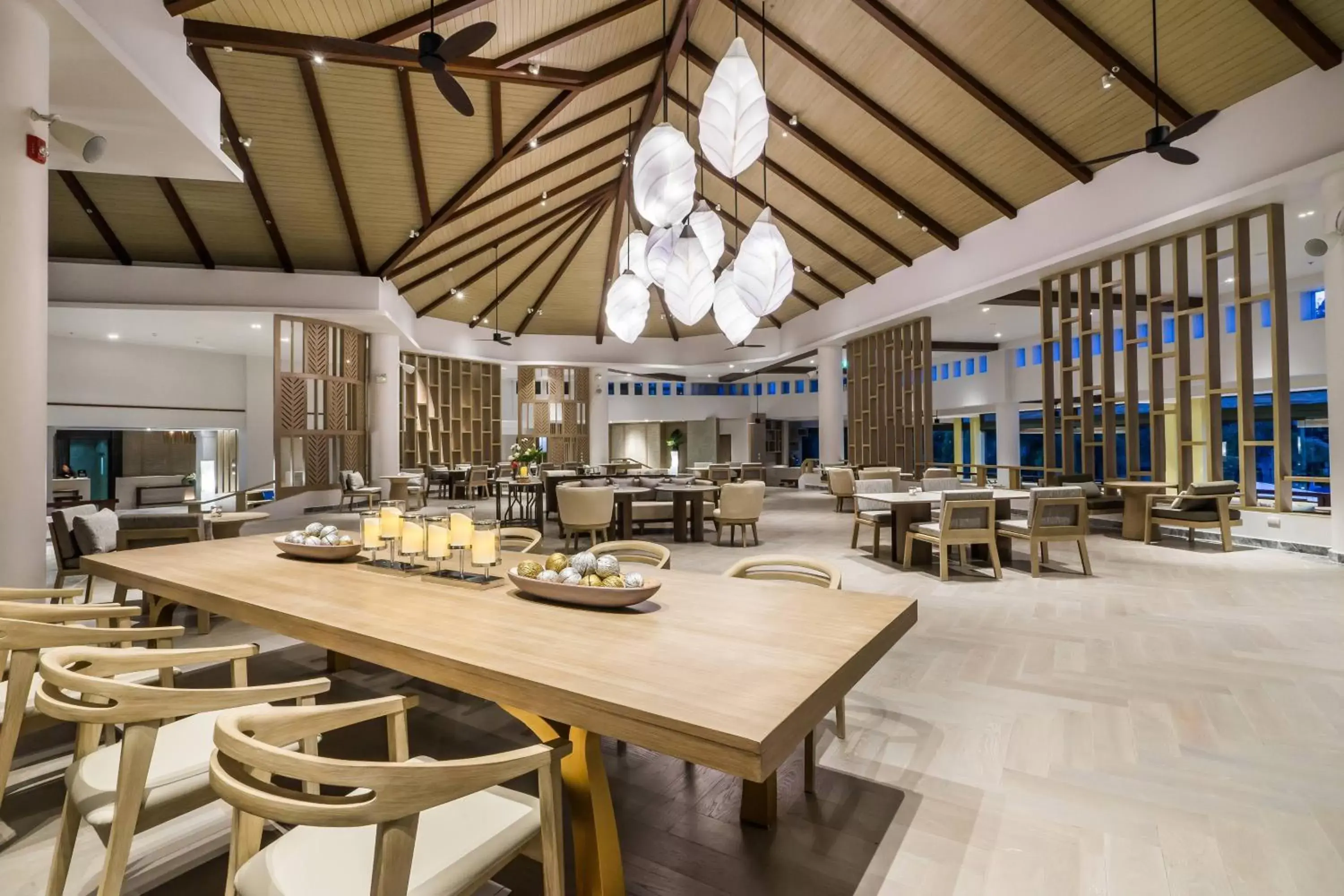 Lobby or reception, Restaurant/Places to Eat in Phuket Marriott Resort & Spa, Merlin Beach